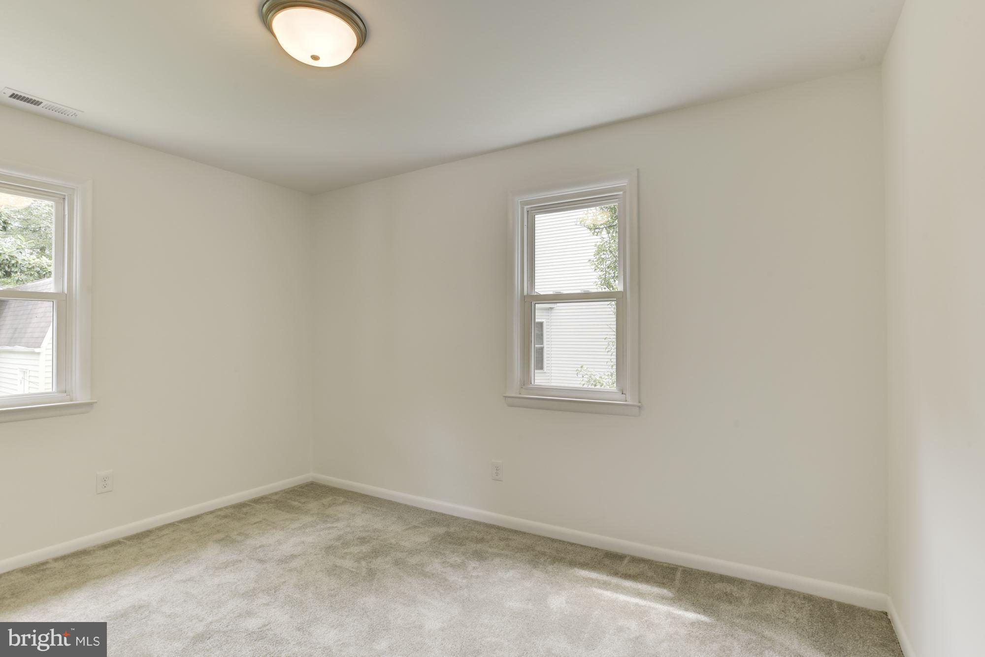 HILLSMERE ESTATES - Residential