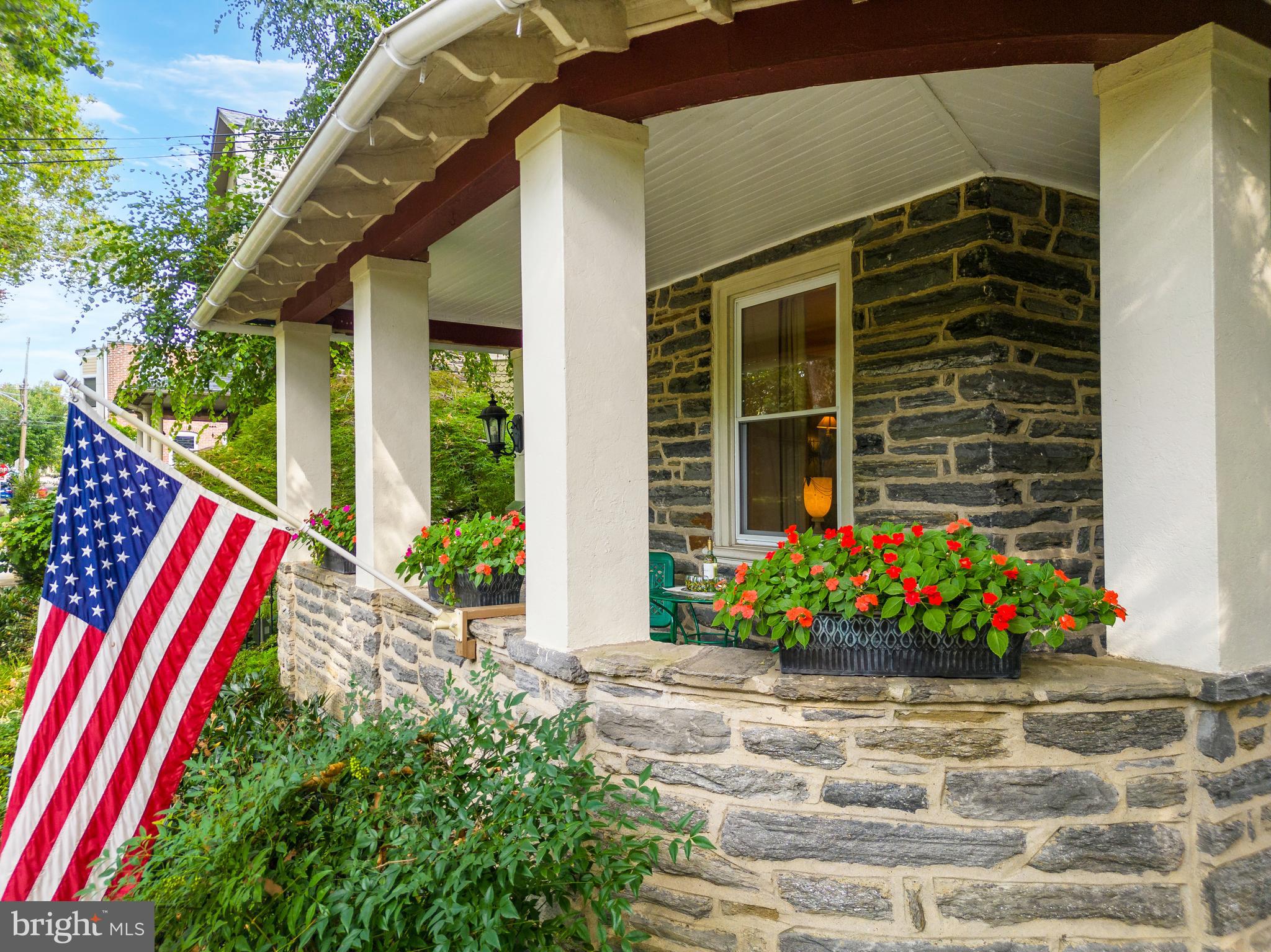 CHESTNUT HILL - Residential