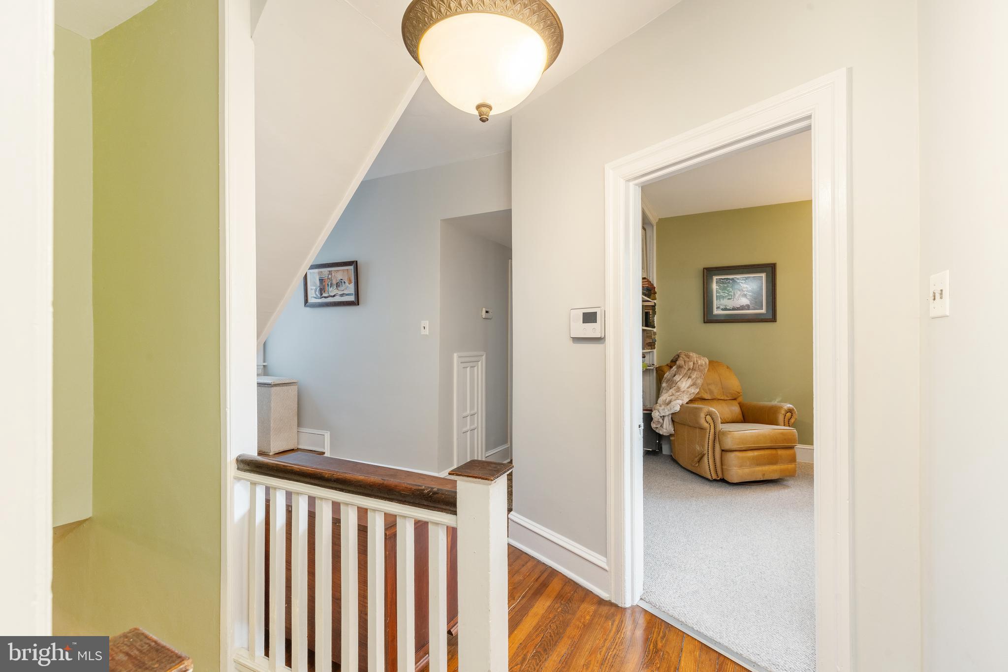 CHESTNUT HILL - Residential