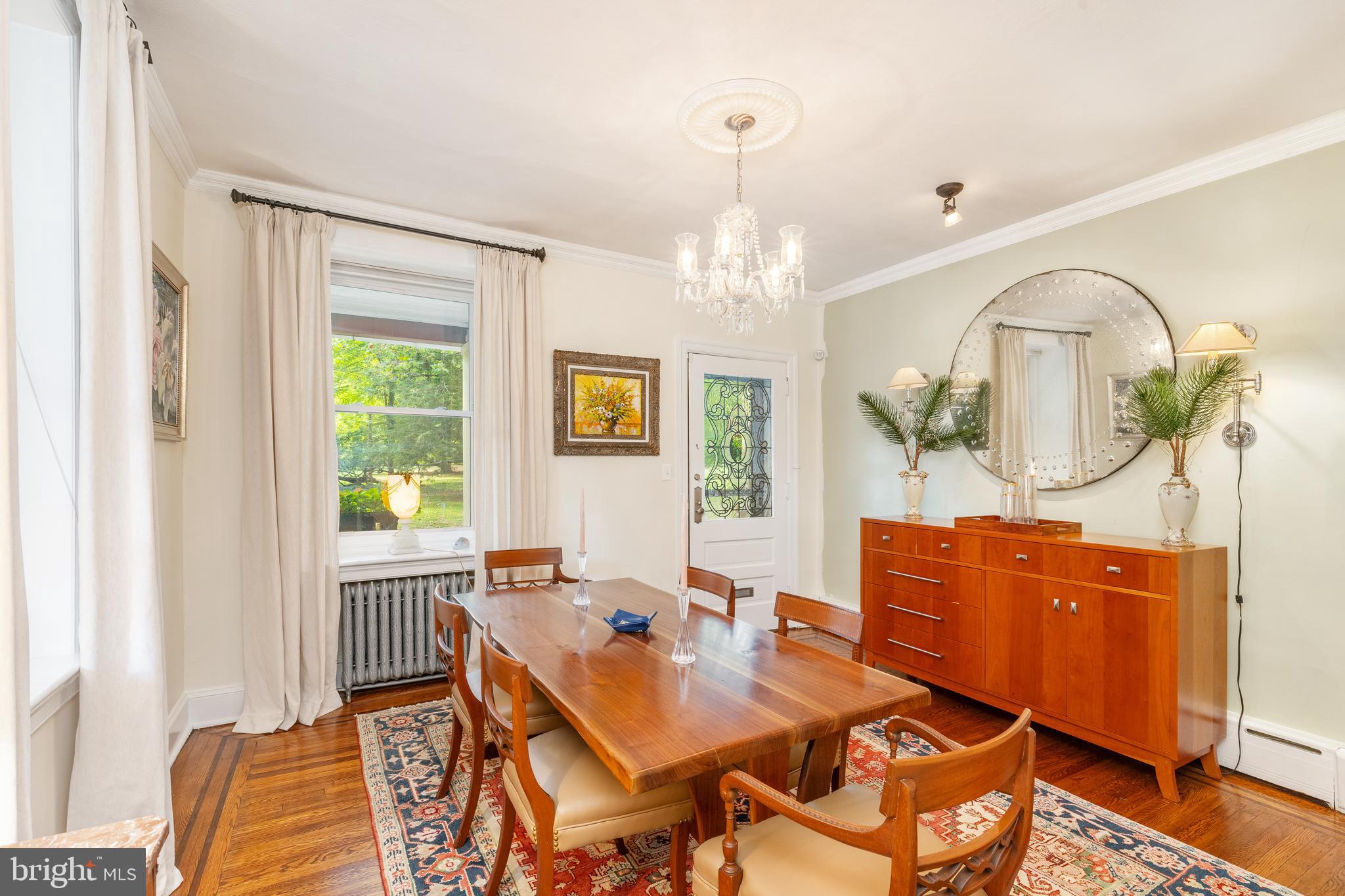 CHESTNUT HILL - Residential