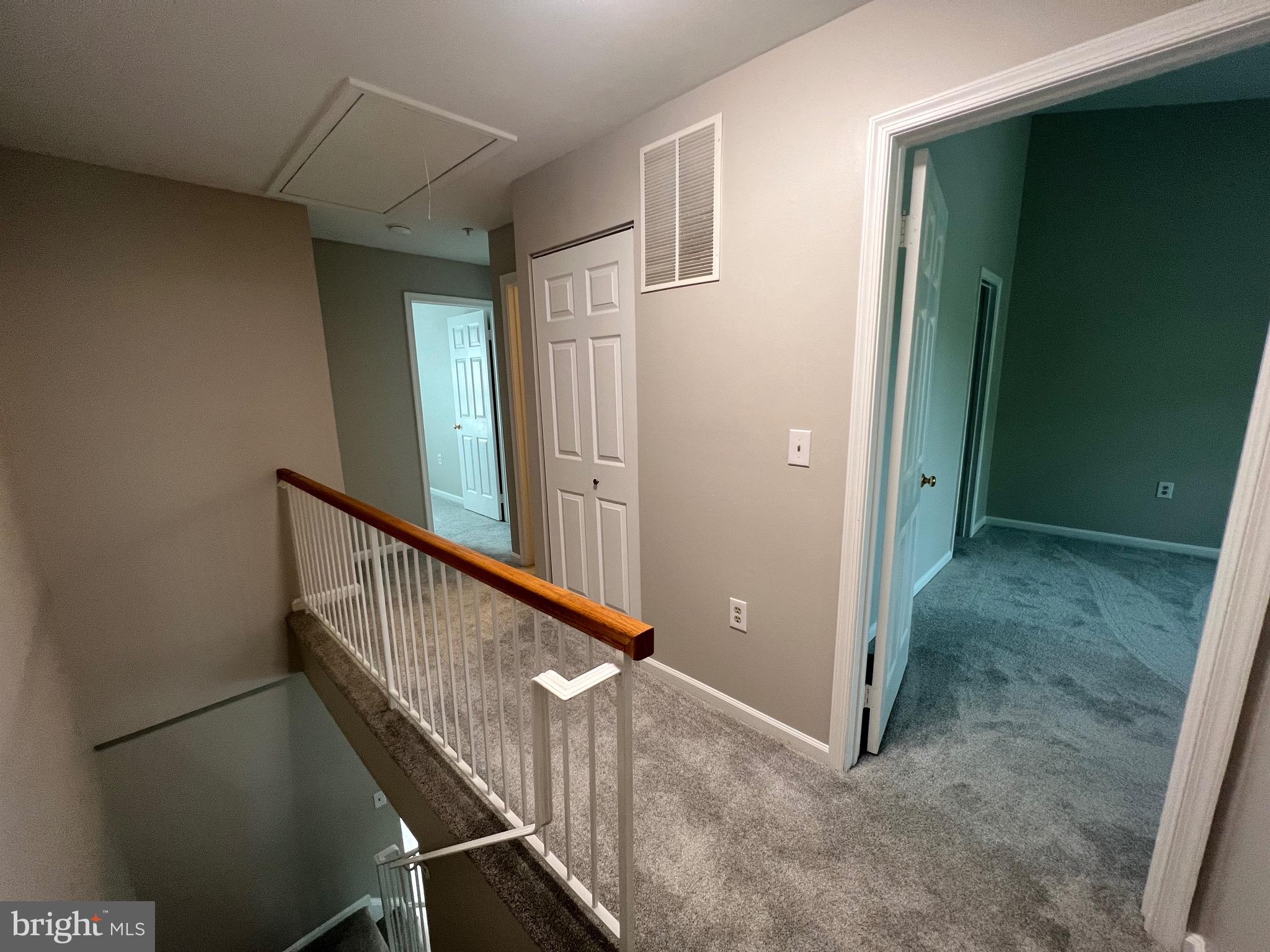 STONEHAVEN MEWS IN CROFTON VILLAGE - Residential Lease