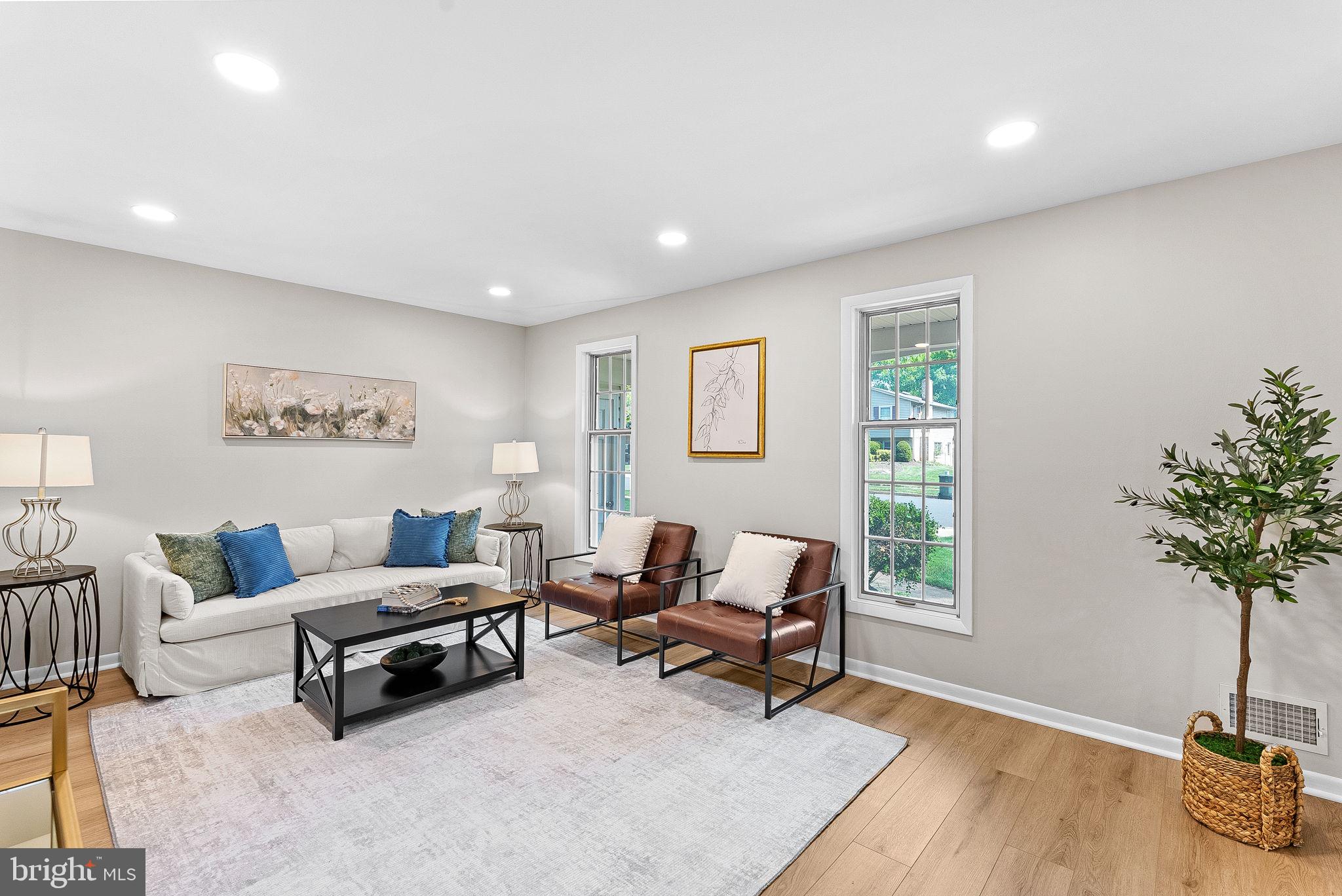 CHALET WOODS - Residential