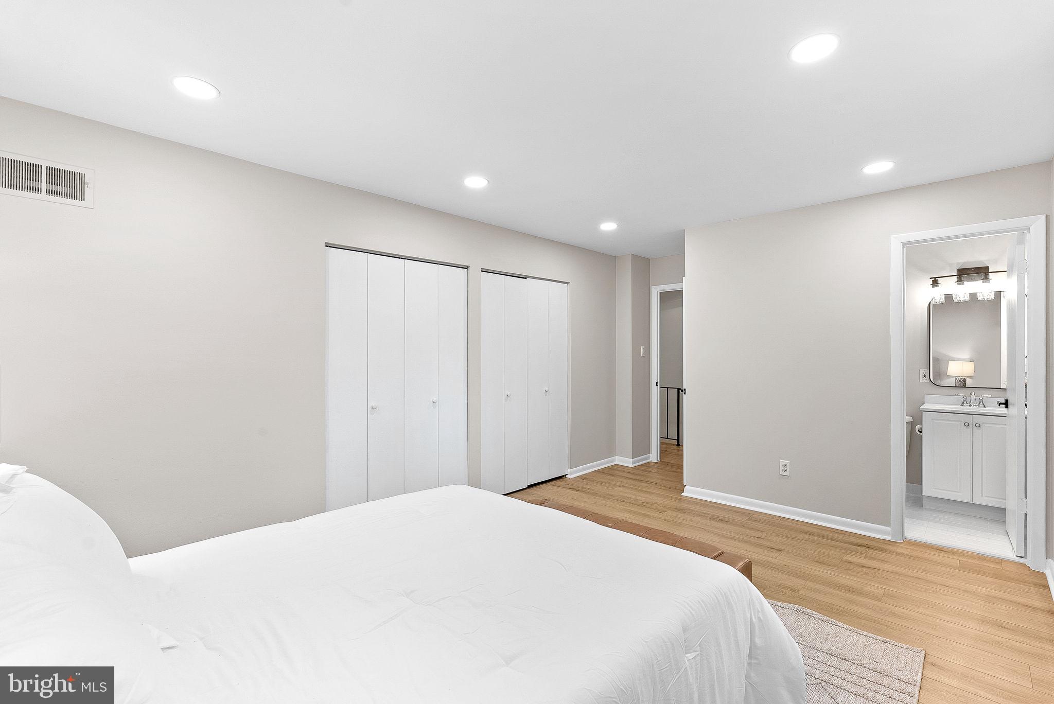 CHALET WOODS - Residential