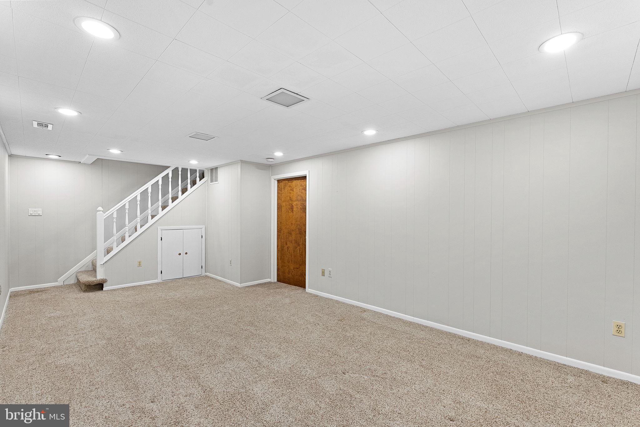 CHALET WOODS - Residential