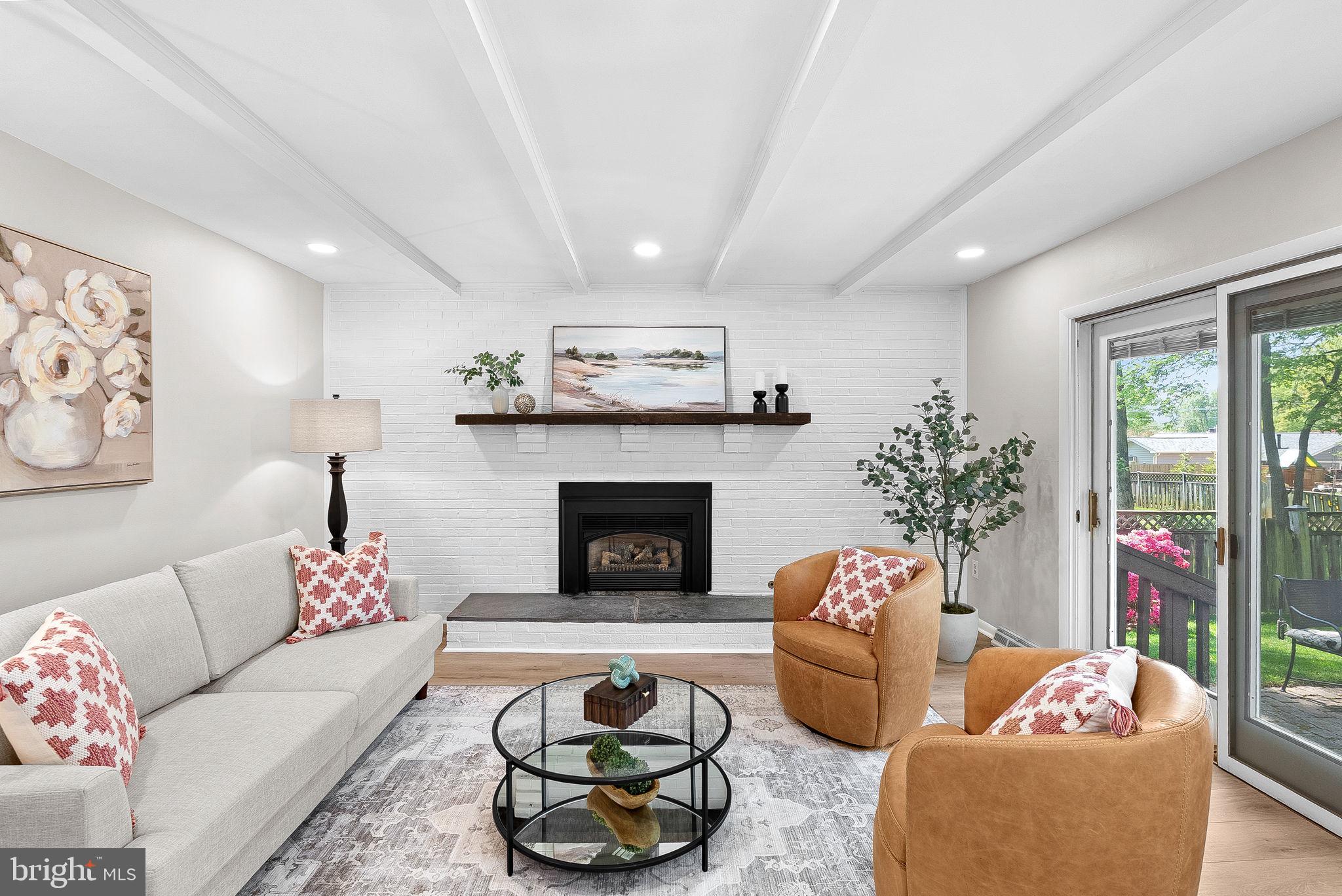 CHALET WOODS - Residential