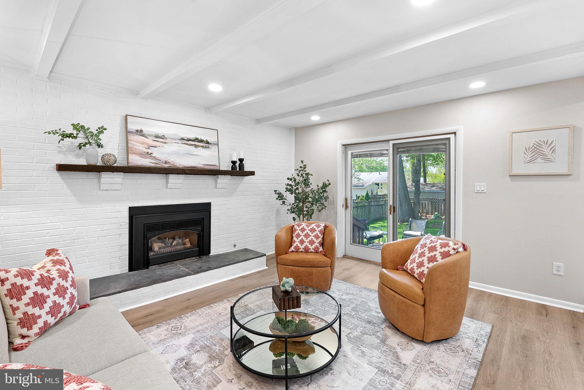 CHALET WOODS - Residential