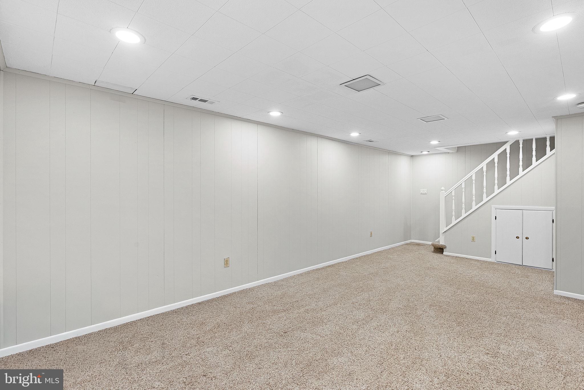 CHALET WOODS - Residential