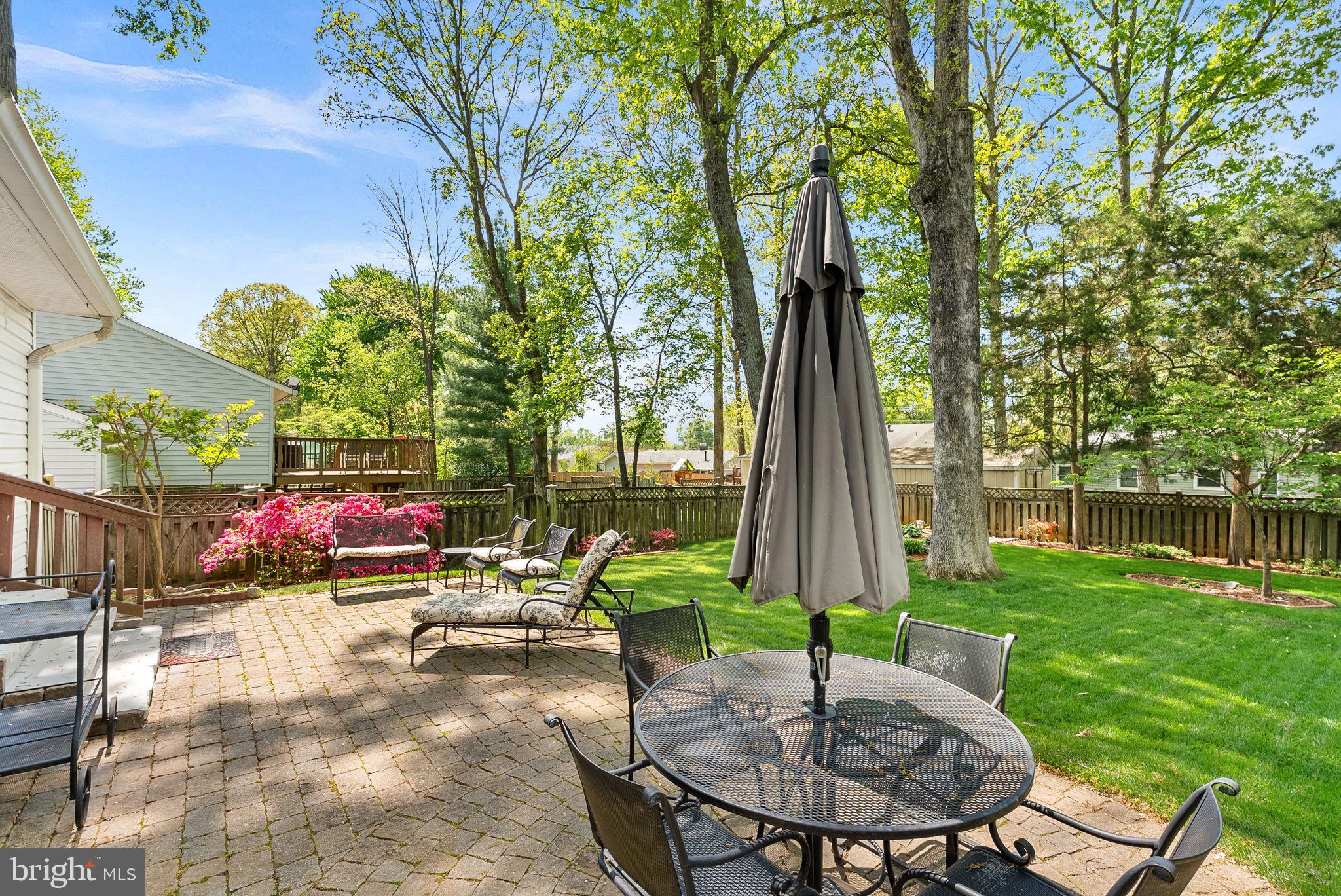 CHALET WOODS - Residential