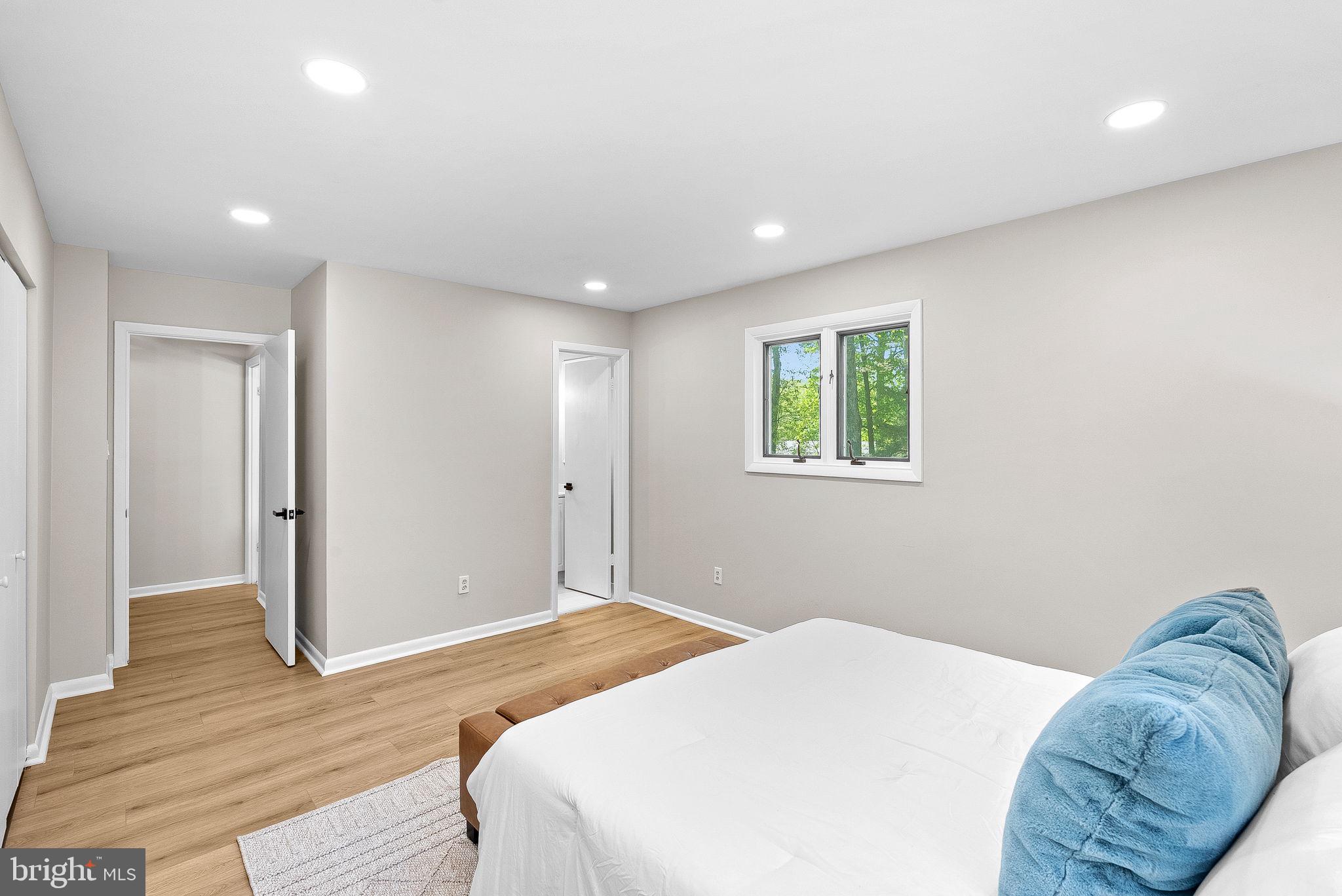 CHALET WOODS - Residential