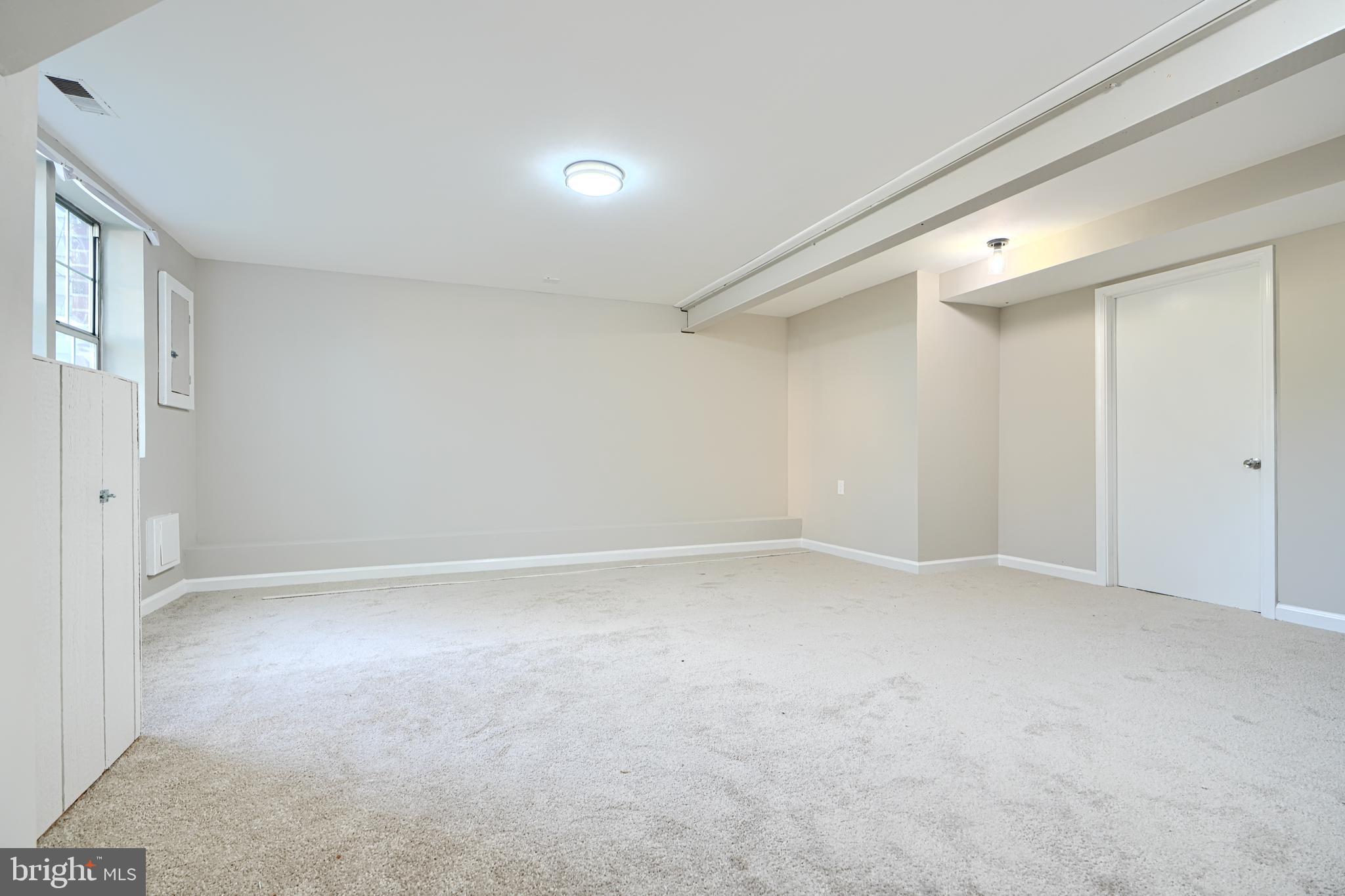 CASTLEMILL - Residential