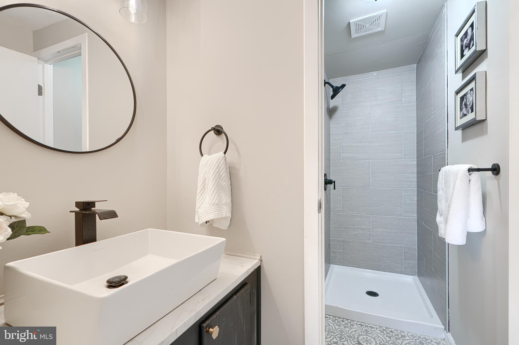 CASTLEMILL - Residential