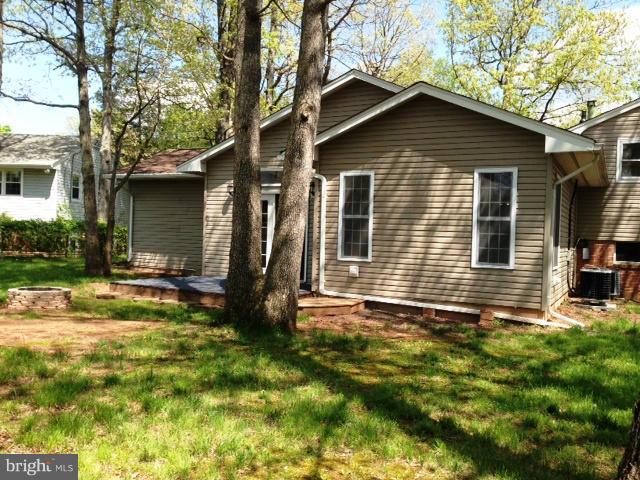 COUNTRY CLUB MANOR - Residential