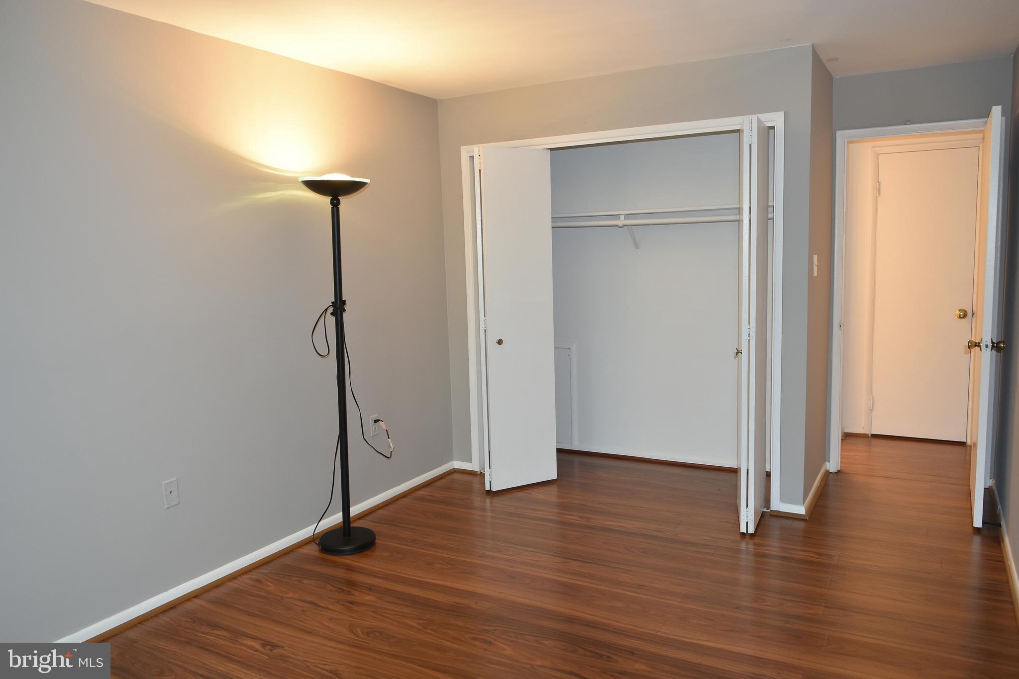 BRIARWOOD COURT - Residential Lease