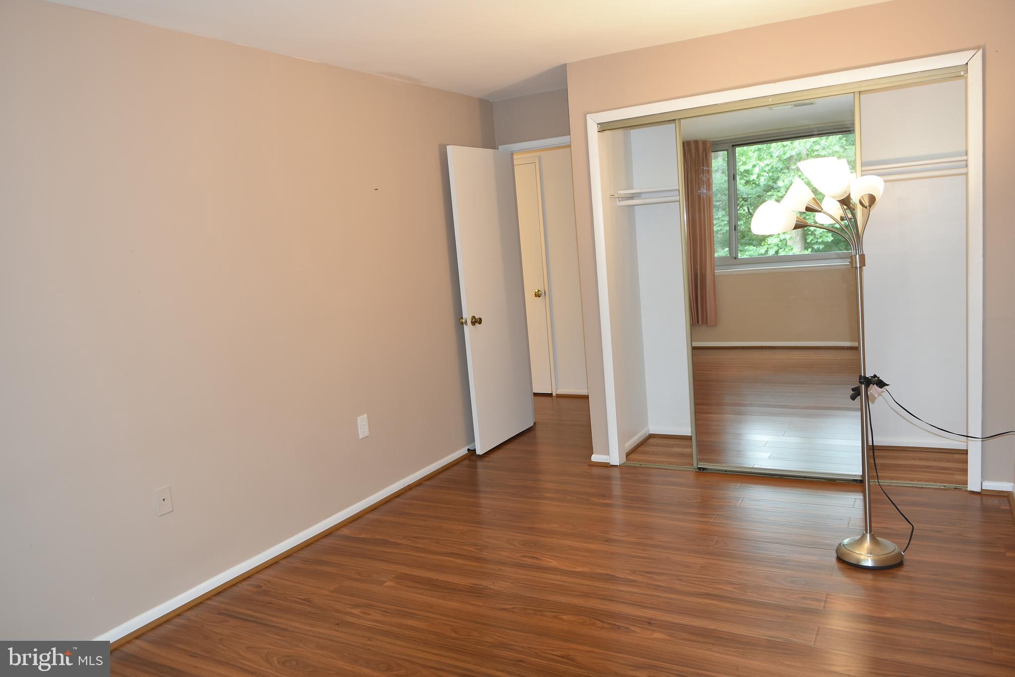 BRIARWOOD COURT - Residential Lease