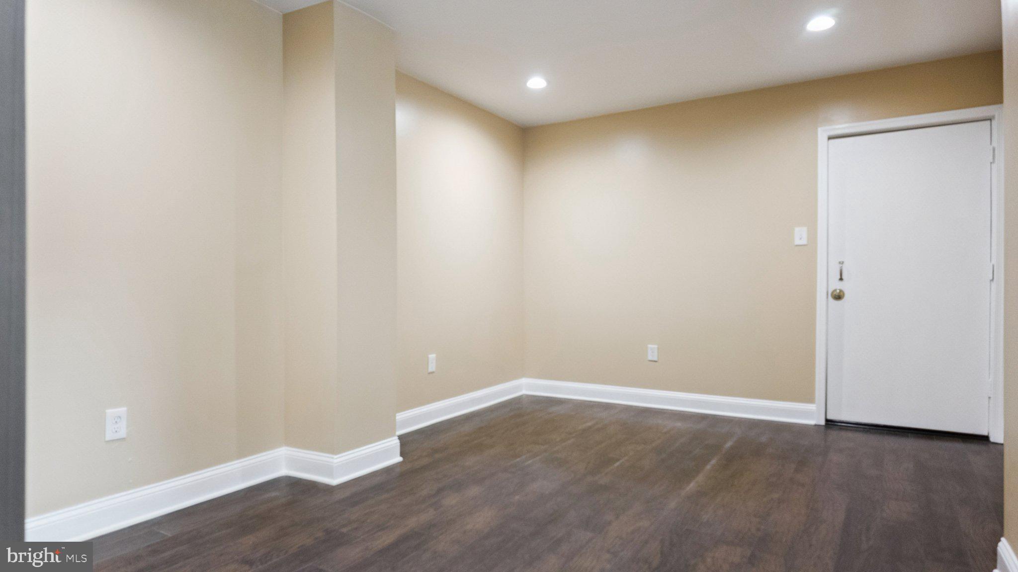 FRANKFORD - Residential Income