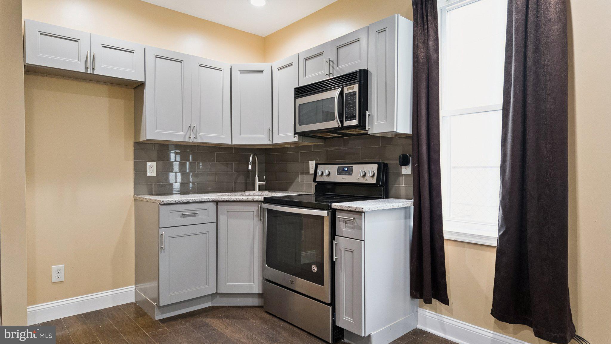 FRANKFORD - Residential Income