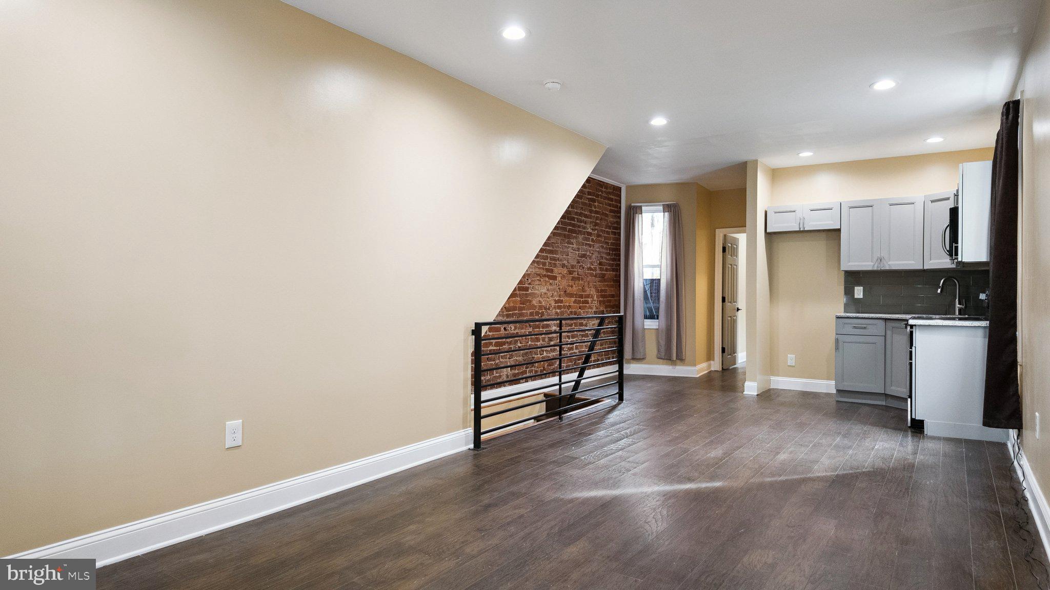 FRANKFORD - Residential Income