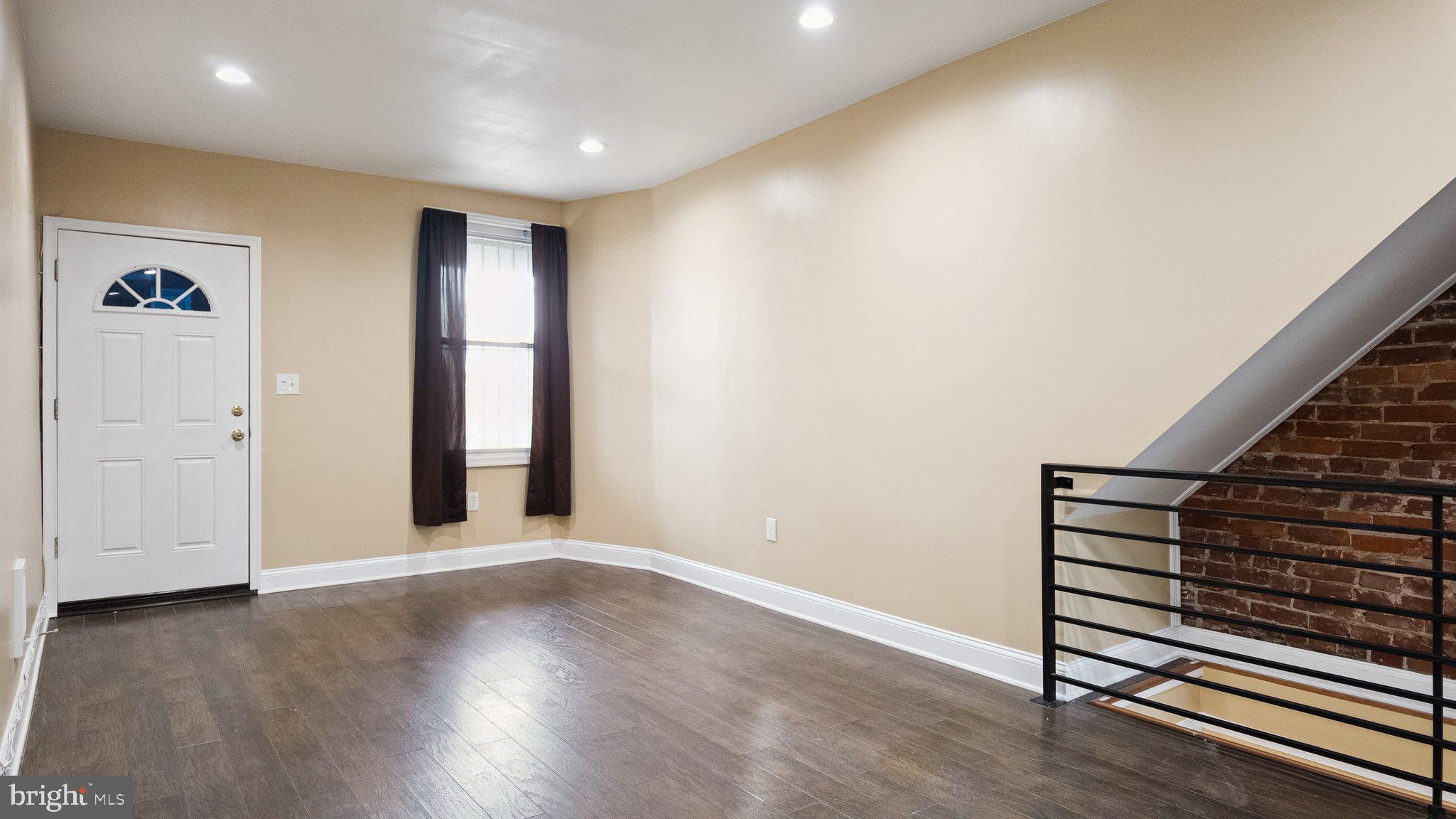 FRANKFORD - Residential Income