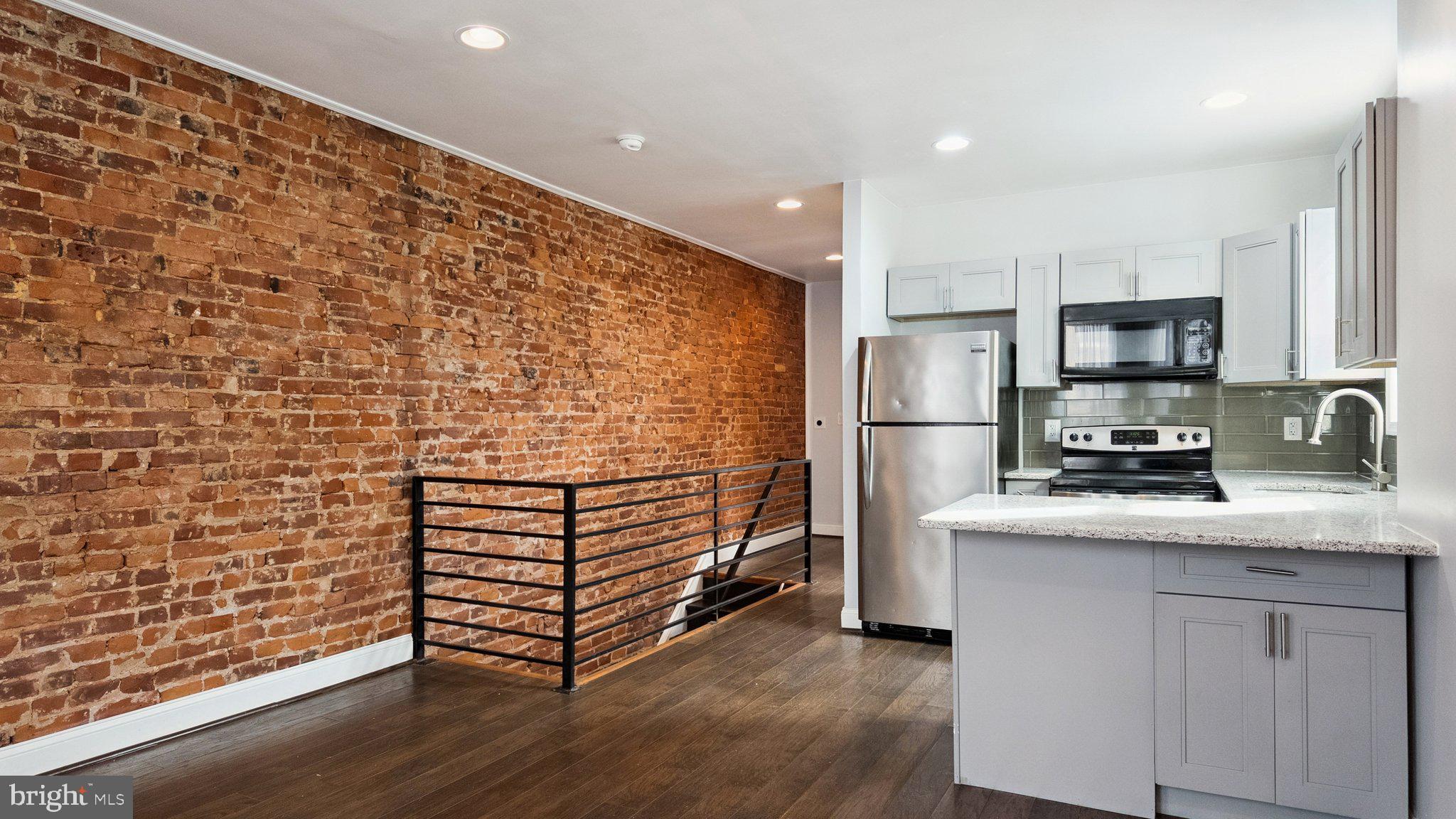 FRANKFORD - Residential Income