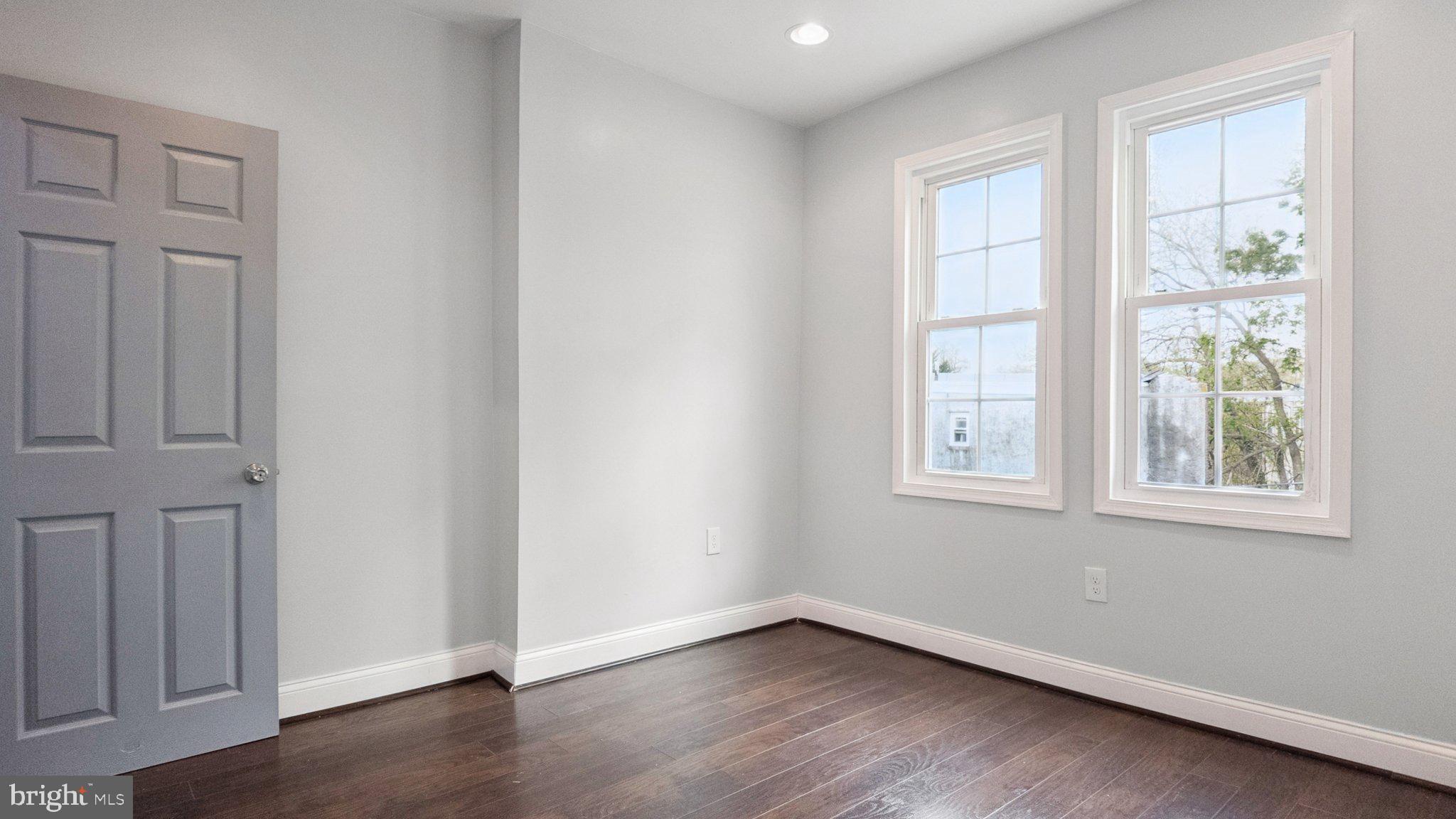 FRANKFORD - Residential Income