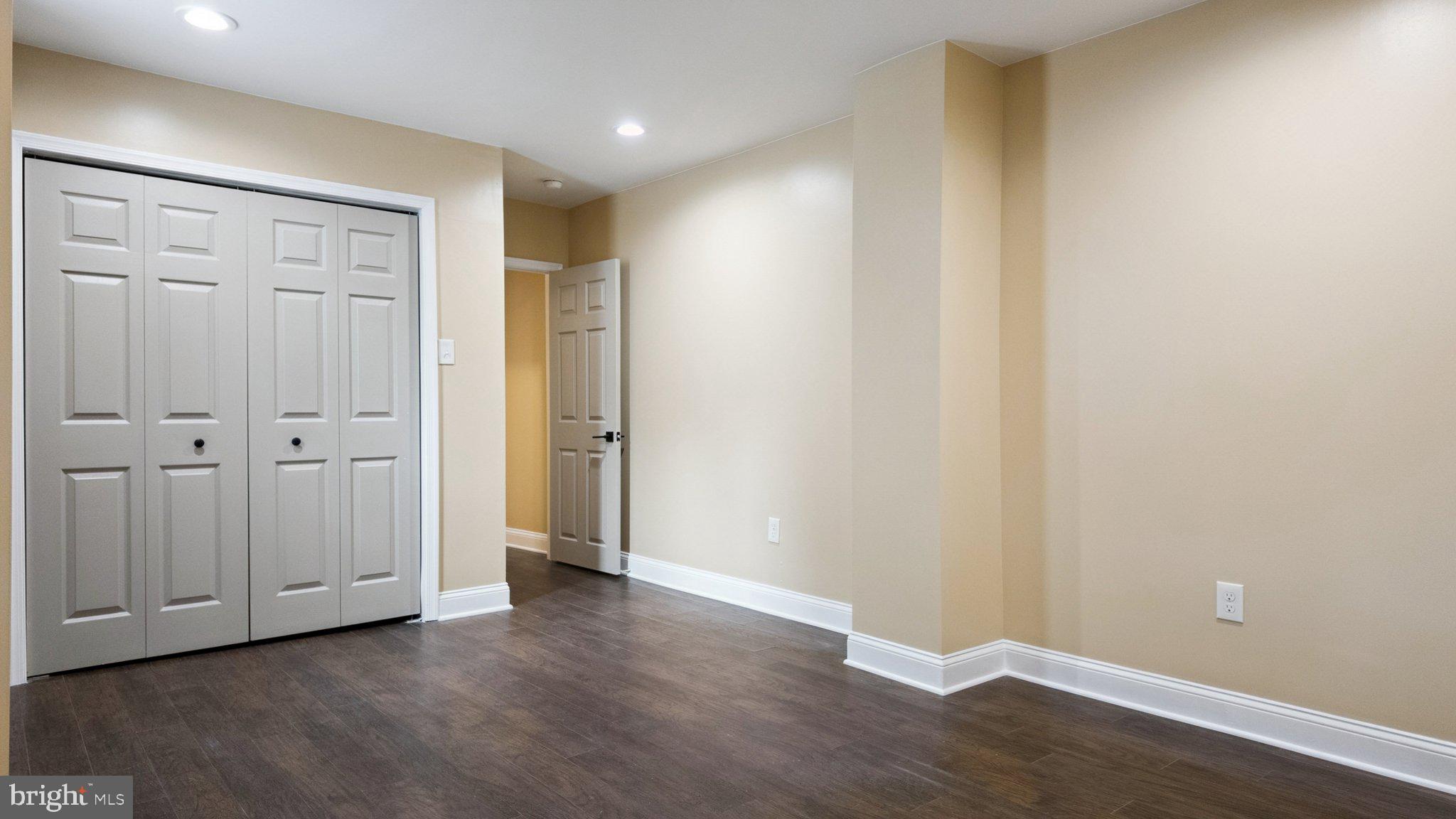 FRANKFORD - Residential Income