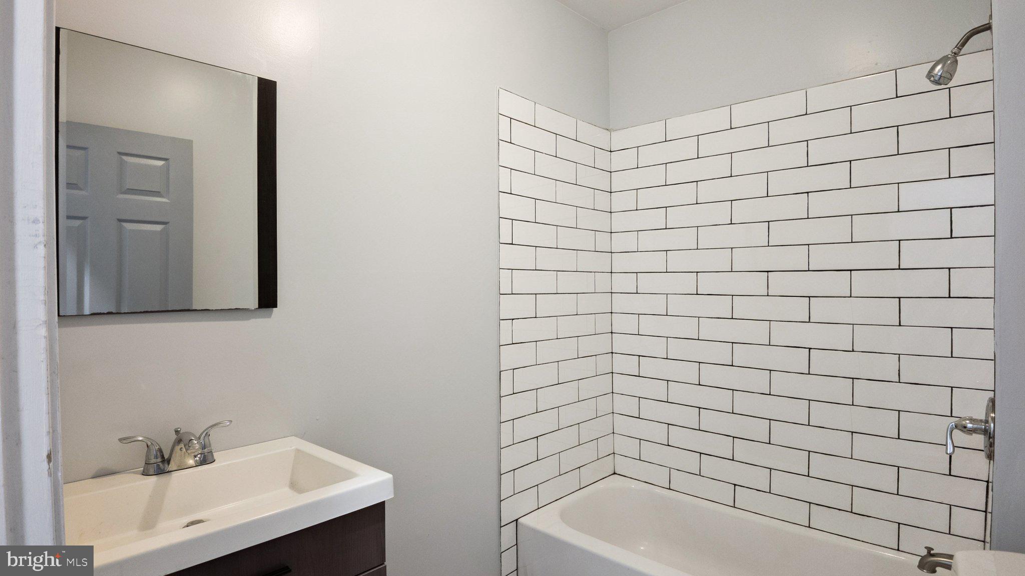 FRANKFORD - Residential Income