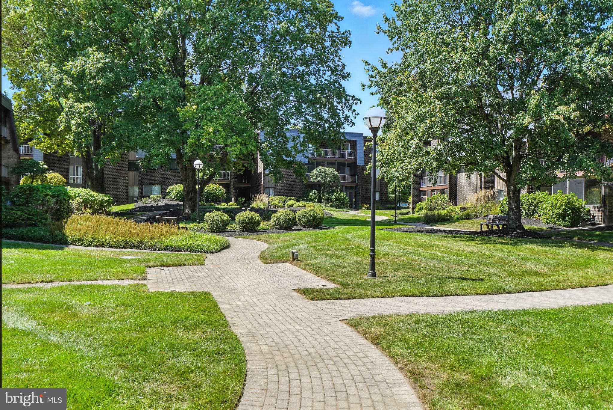 STEVENSON VILLAGE - Residential Lease