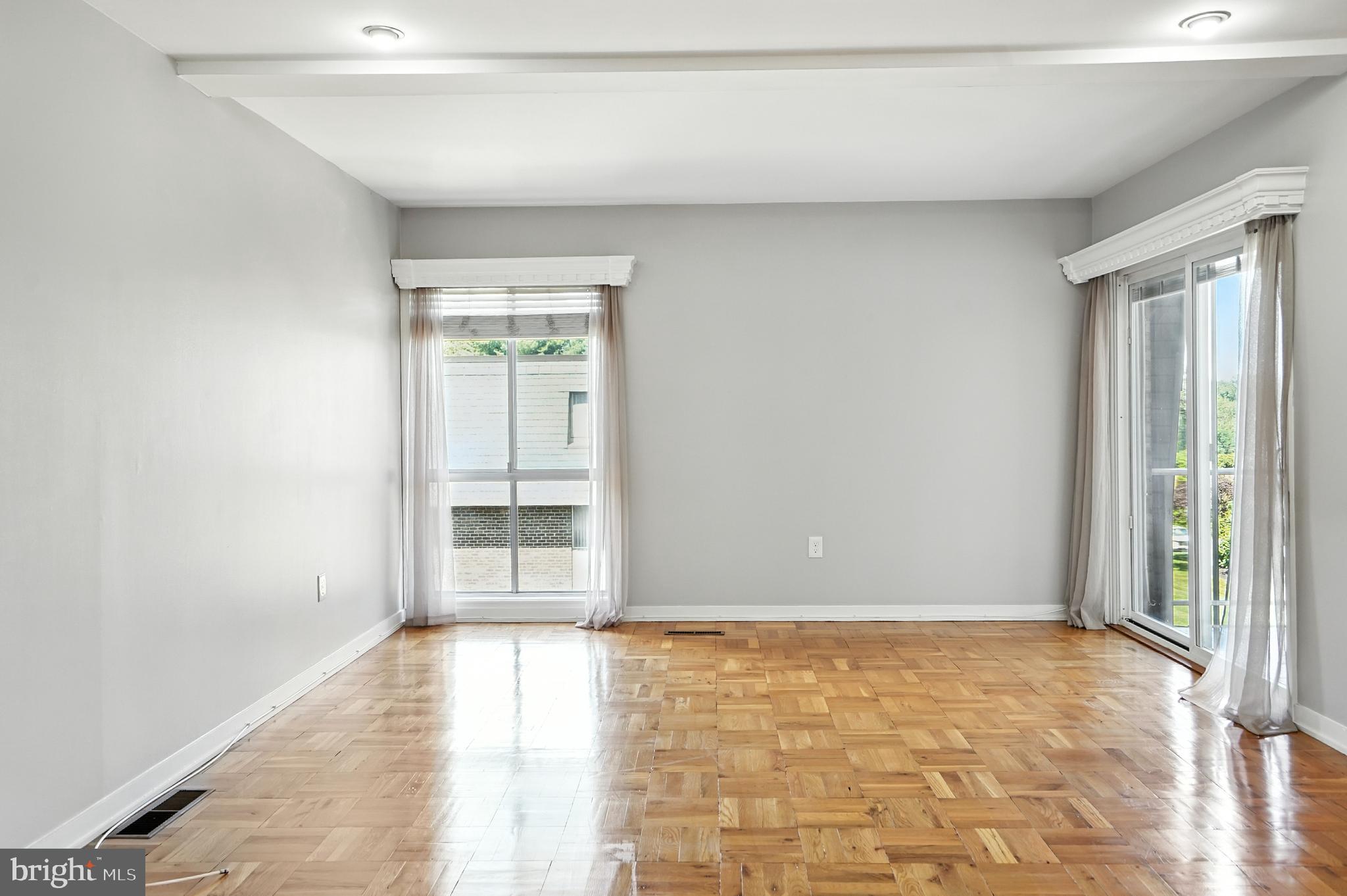 STEVENSON VILLAGE - Residential Lease