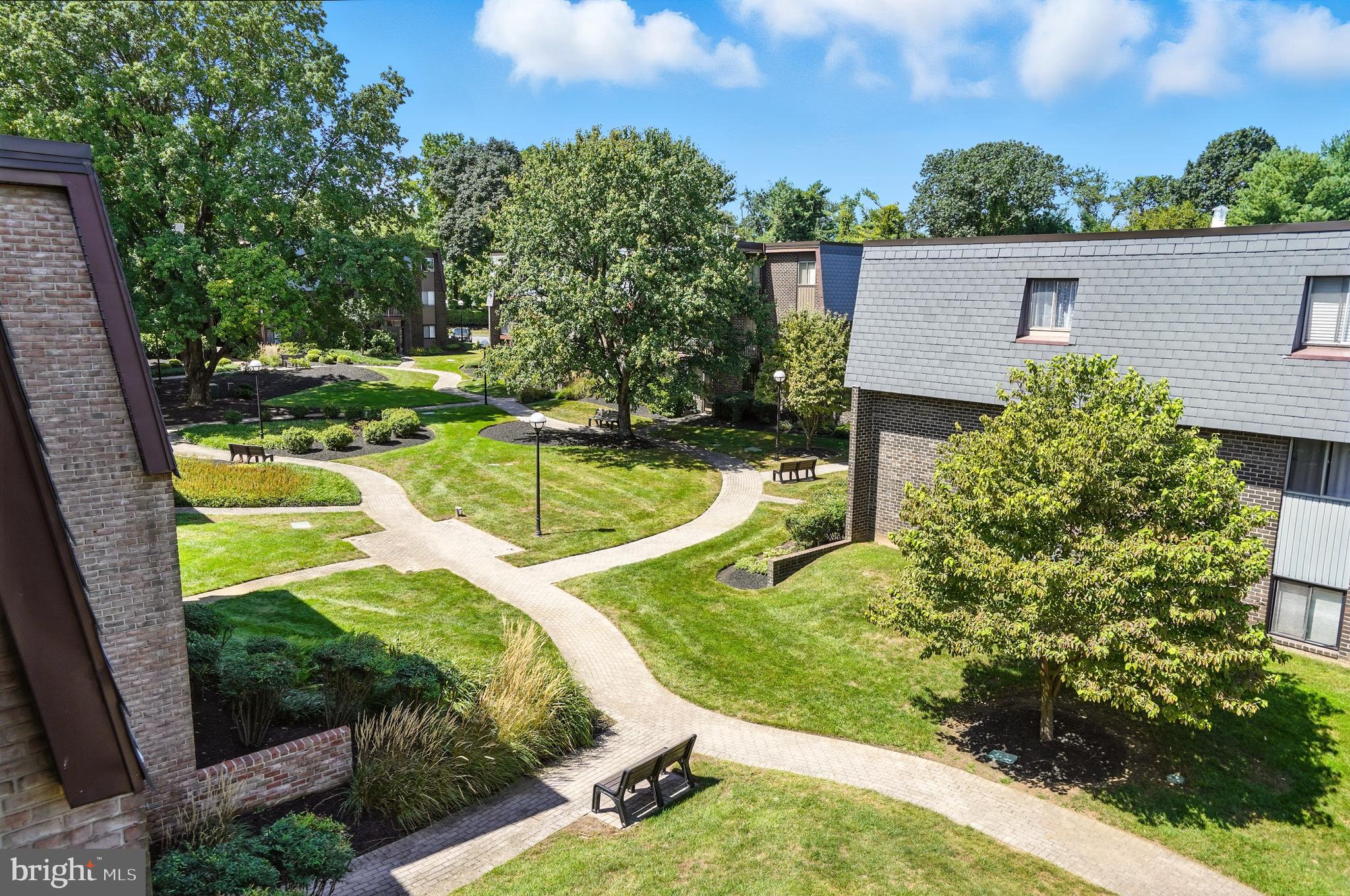 STEVENSON VILLAGE - Residential Lease