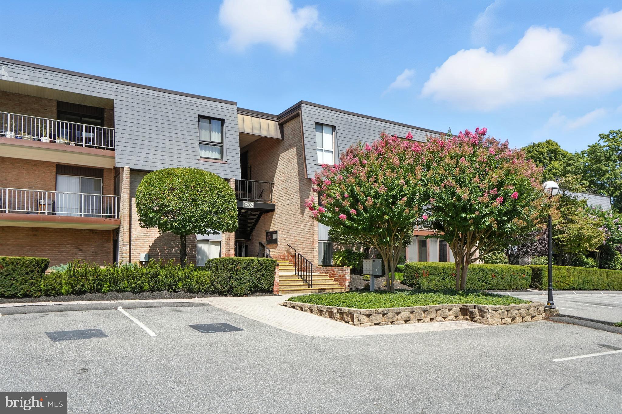 STEVENSON VILLAGE - Residential Lease