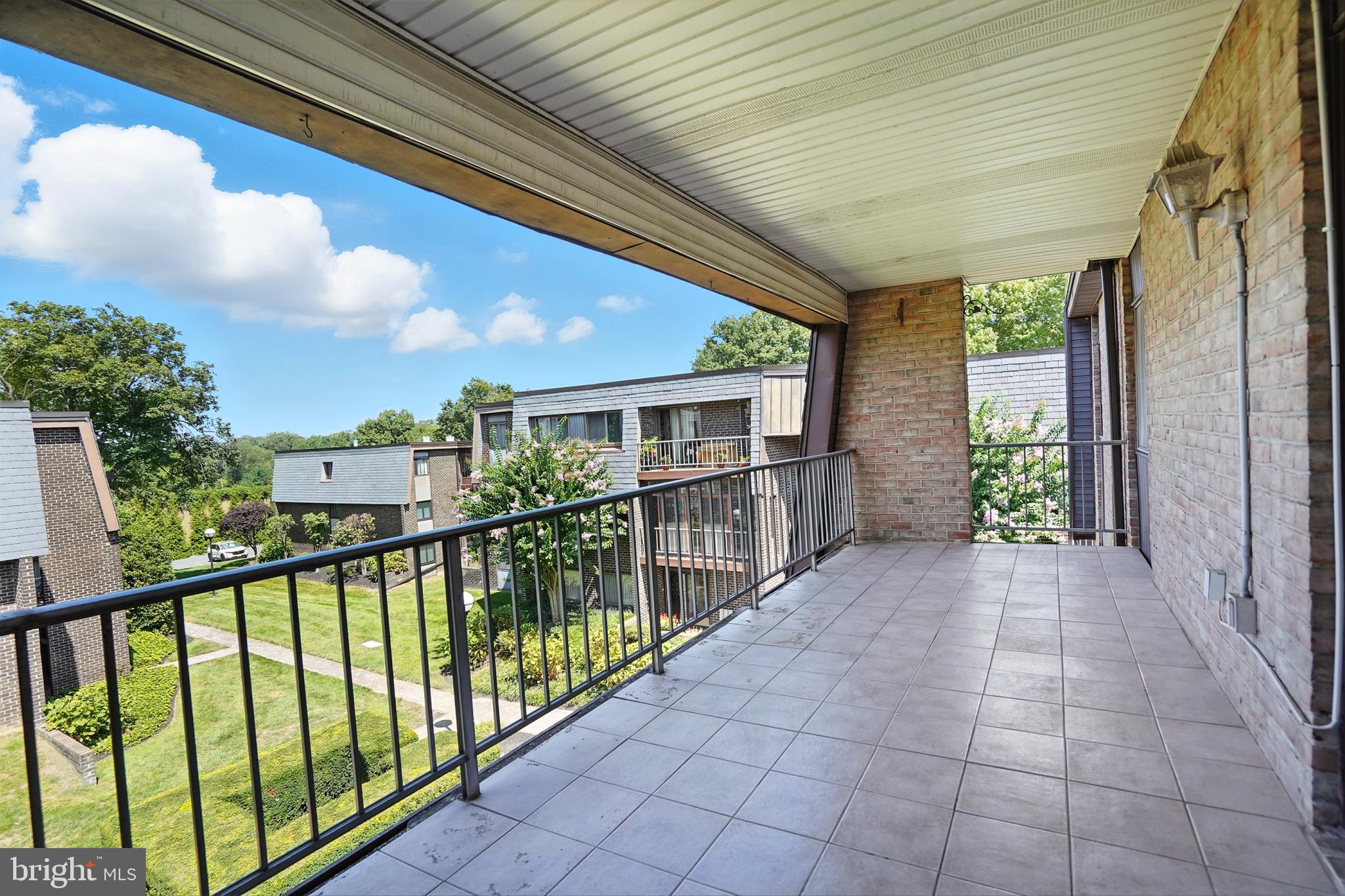 STEVENSON VILLAGE - Residential Lease