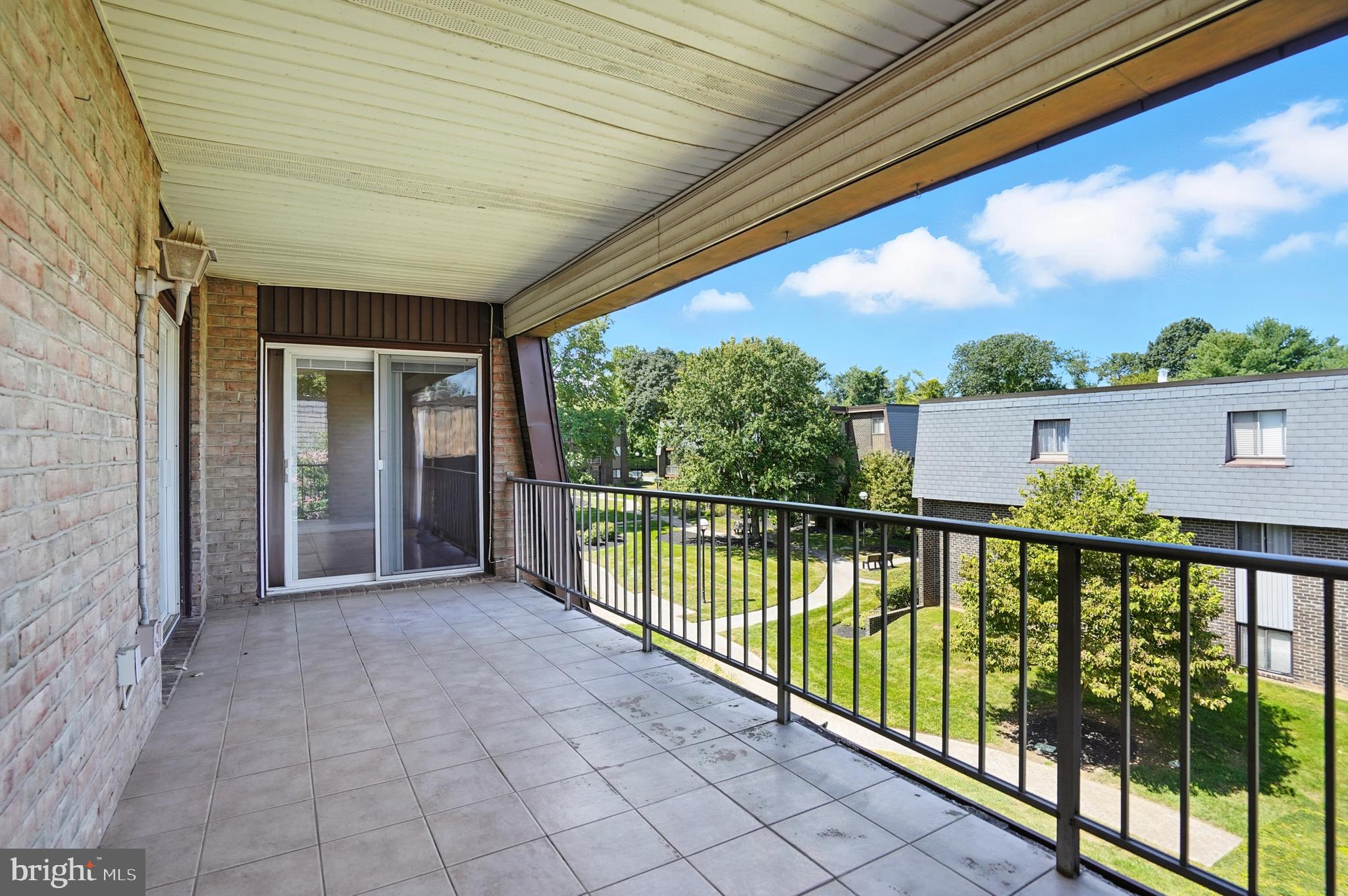 STEVENSON VILLAGE - Residential Lease