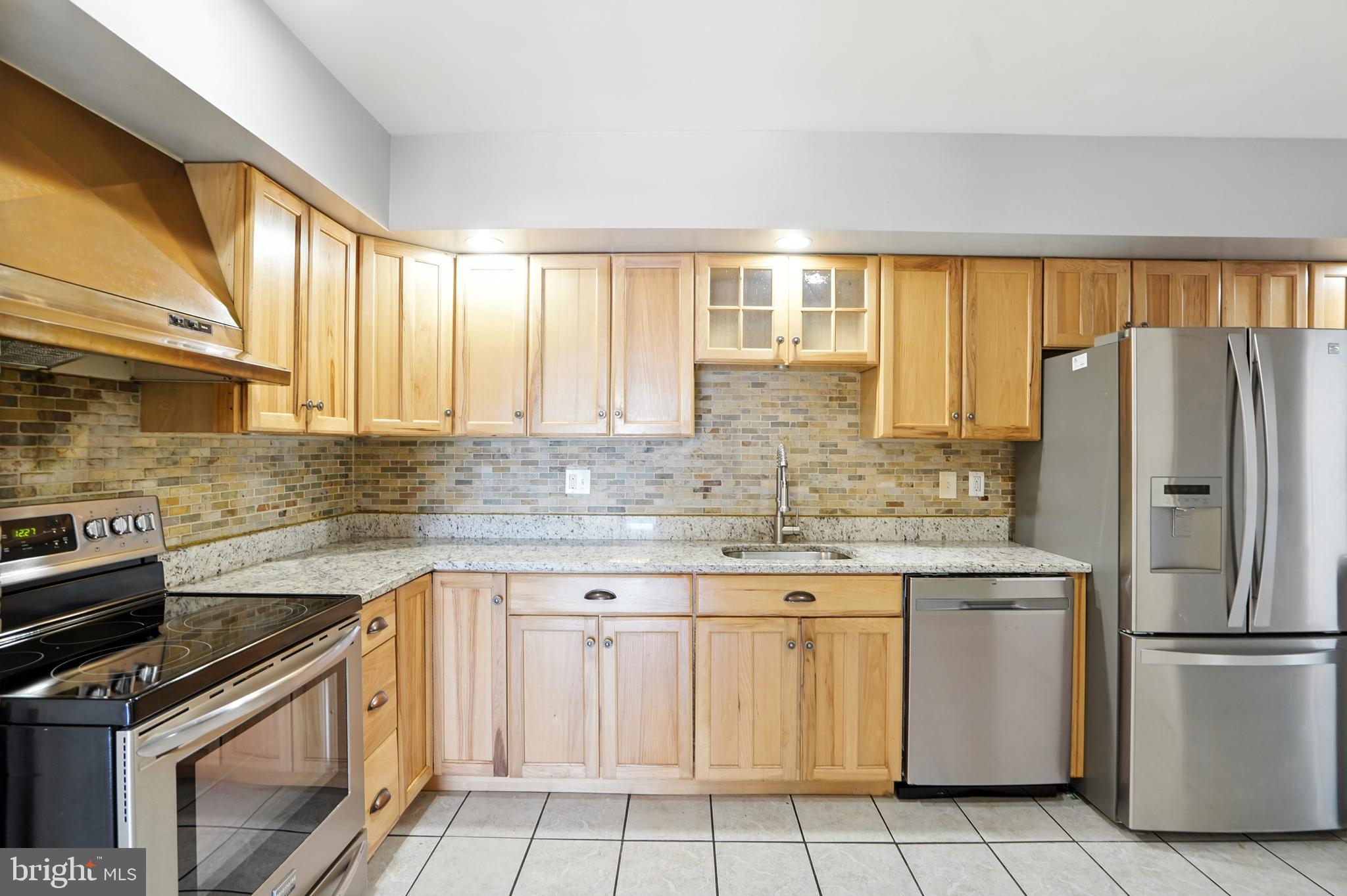 STEVENSON VILLAGE - Residential Lease