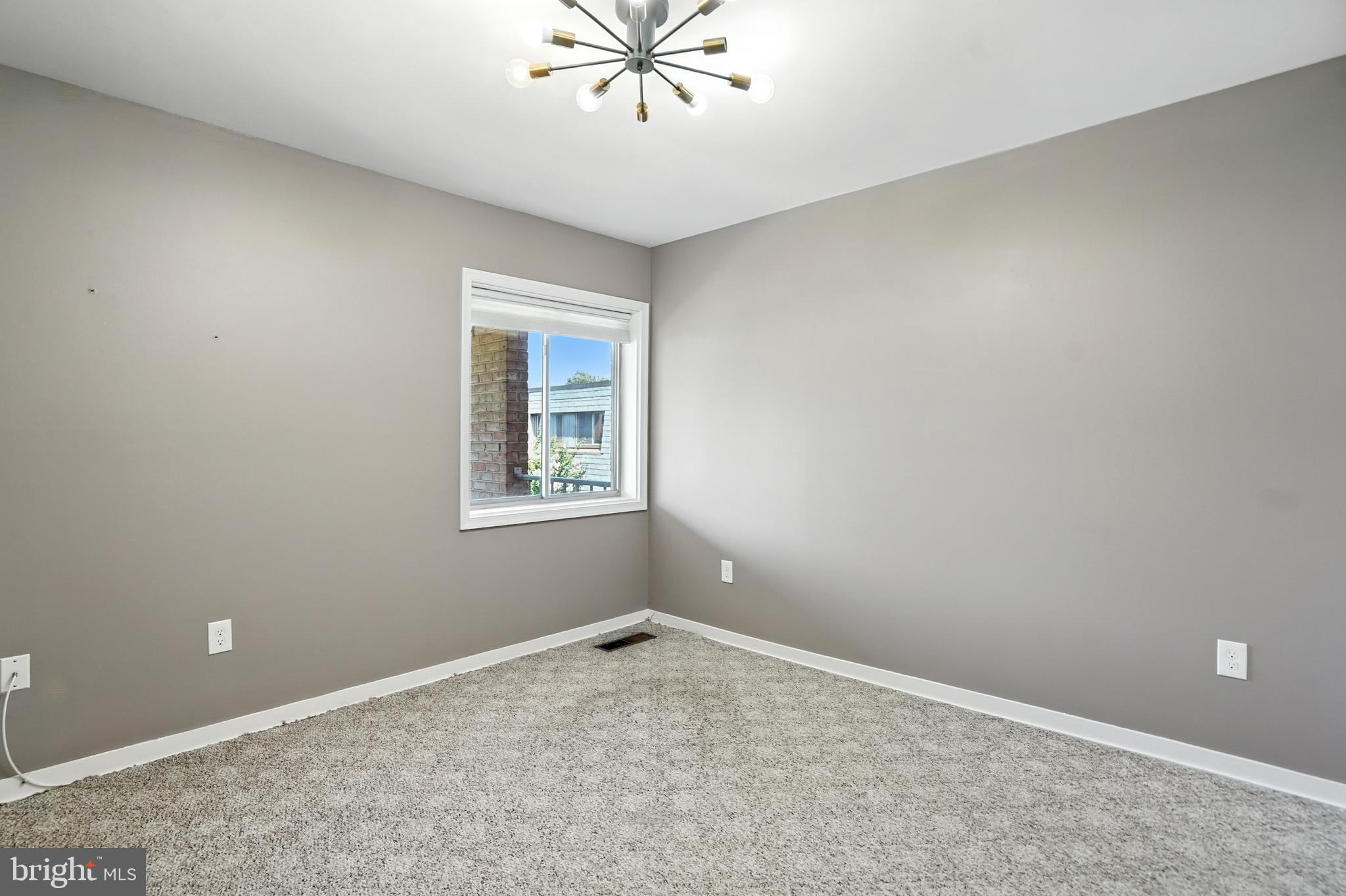 STEVENSON VILLAGE - Residential Lease