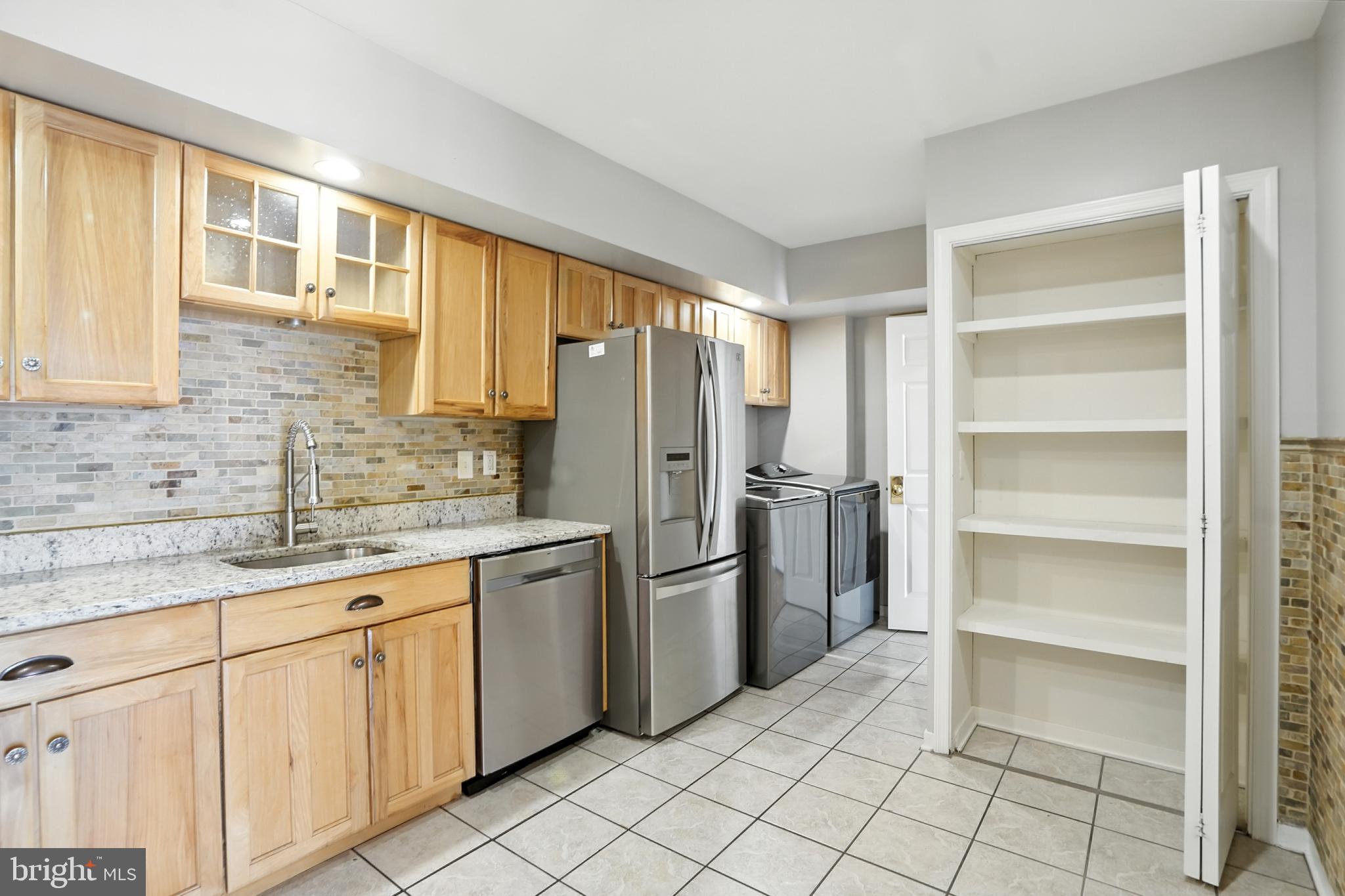 STEVENSON VILLAGE - Residential Lease