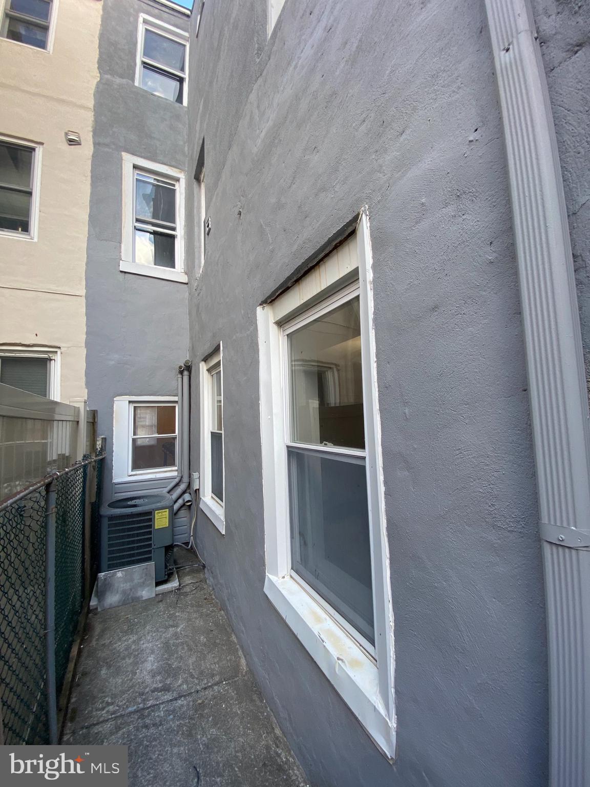 FAIRMOUNT - Residential