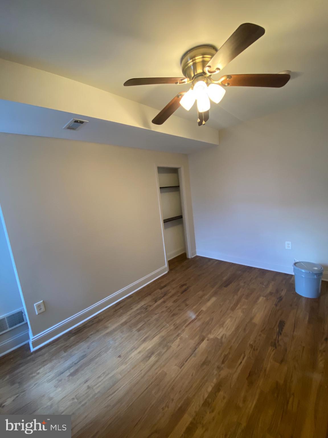 FAIRMOUNT - Residential