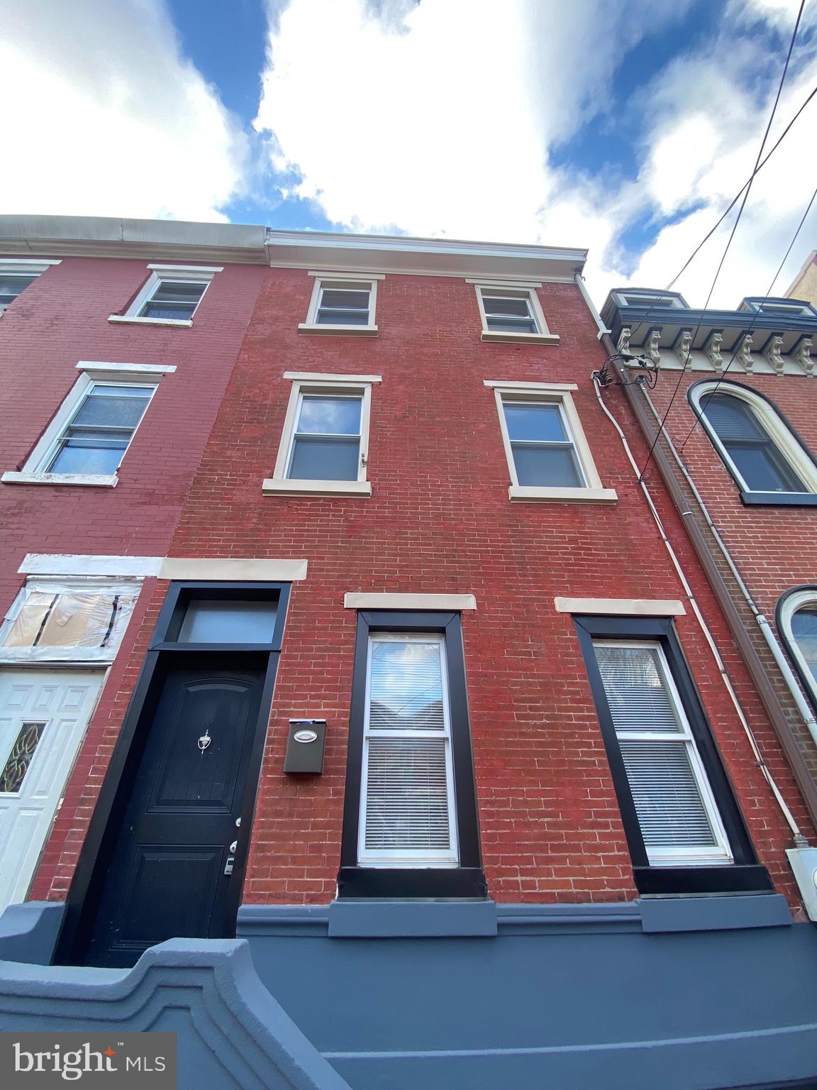 FAIRMOUNT - Residential