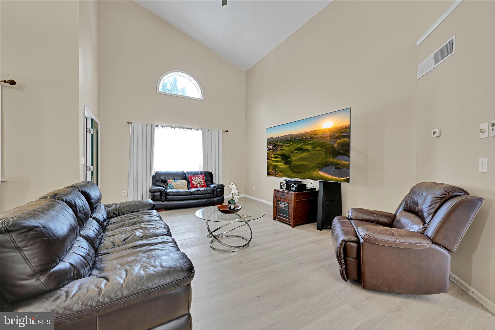 CREEKSIDE - Residential