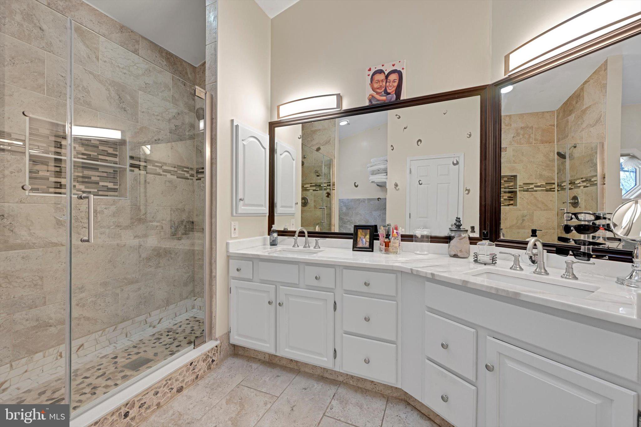 CREEKSIDE - Residential