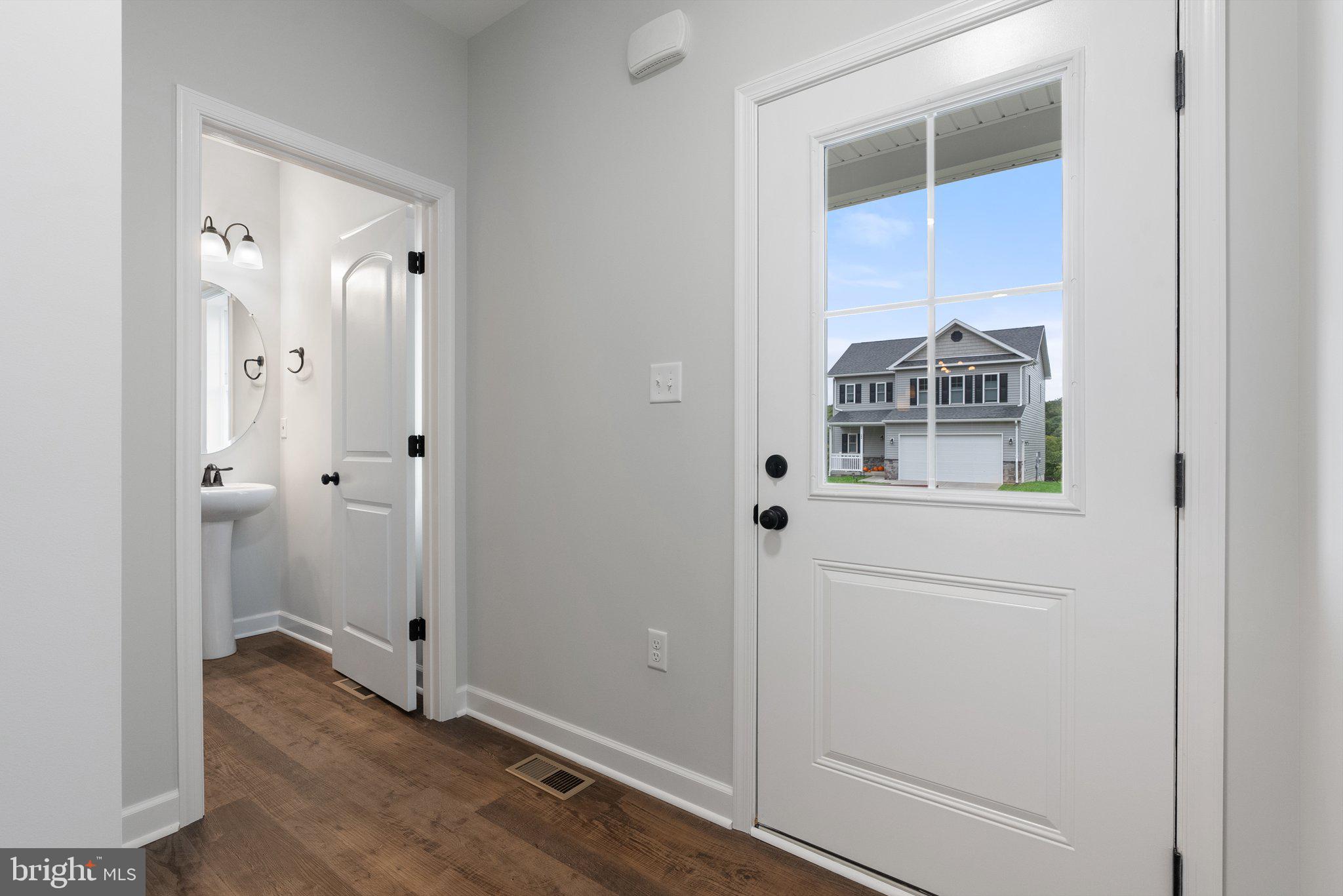 MIDDLE CREEK VISTAS - Residential