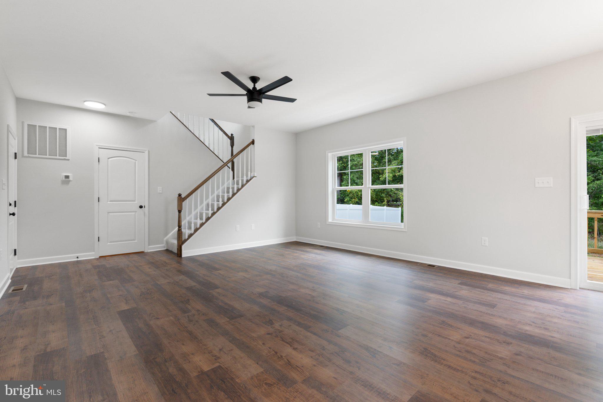 MIDDLE CREEK VISTAS - Residential