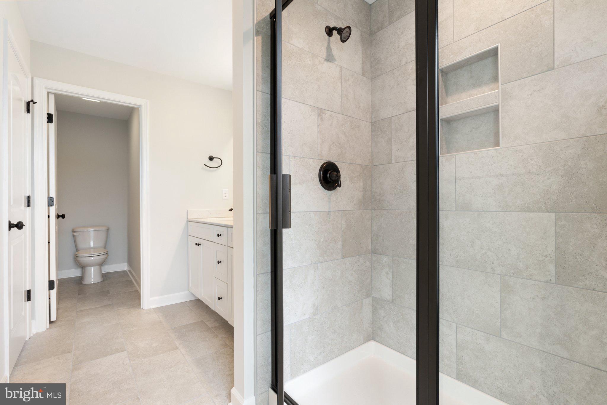 MIDDLE CREEK VISTAS - Residential