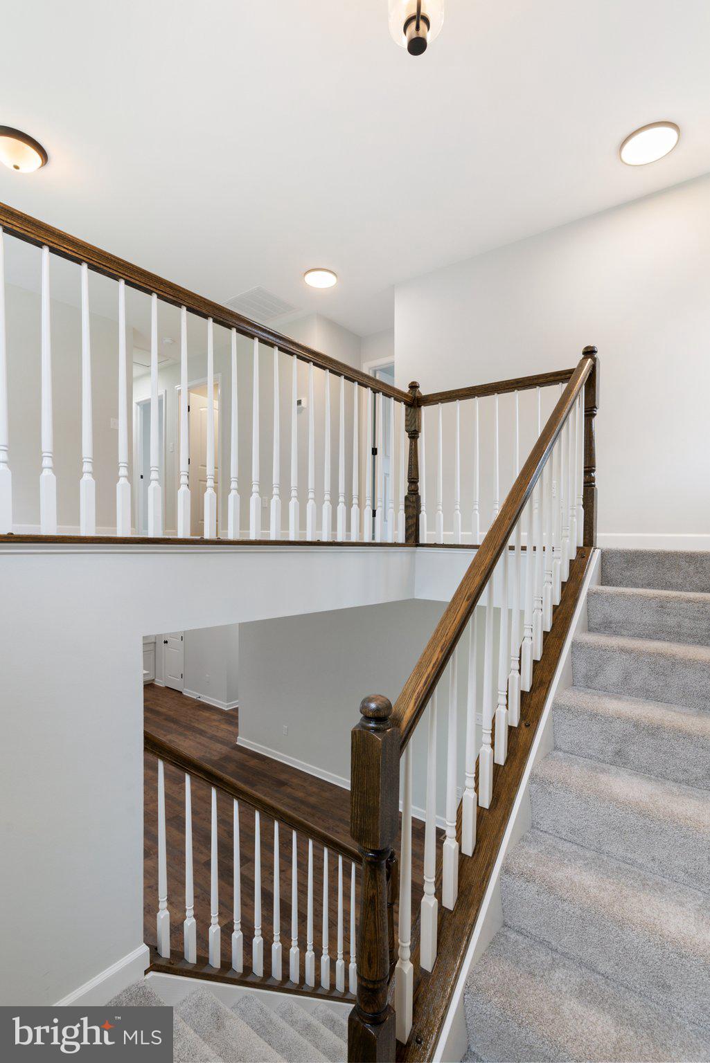 MIDDLE CREEK VISTAS - Residential