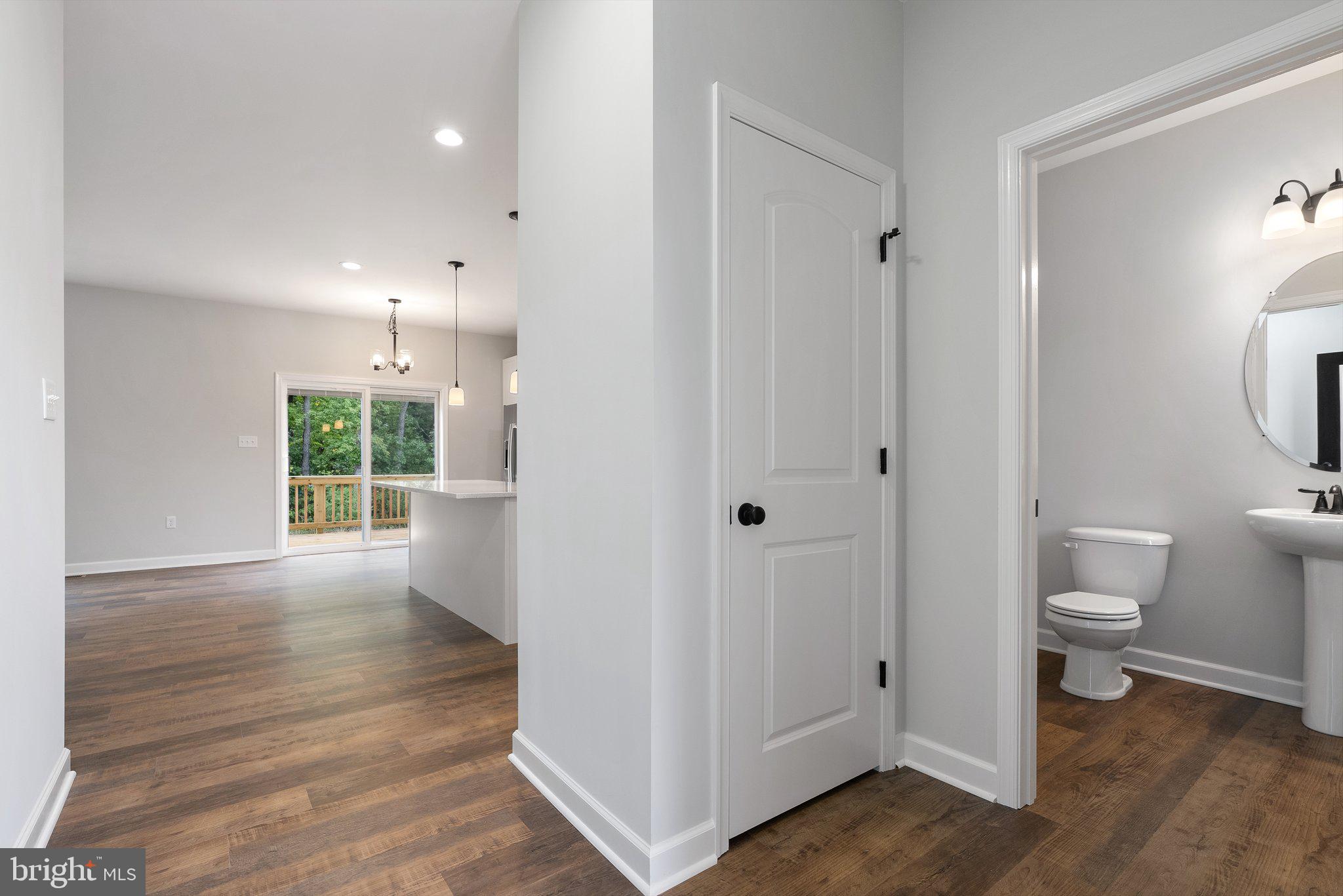 MIDDLE CREEK VISTAS - Residential