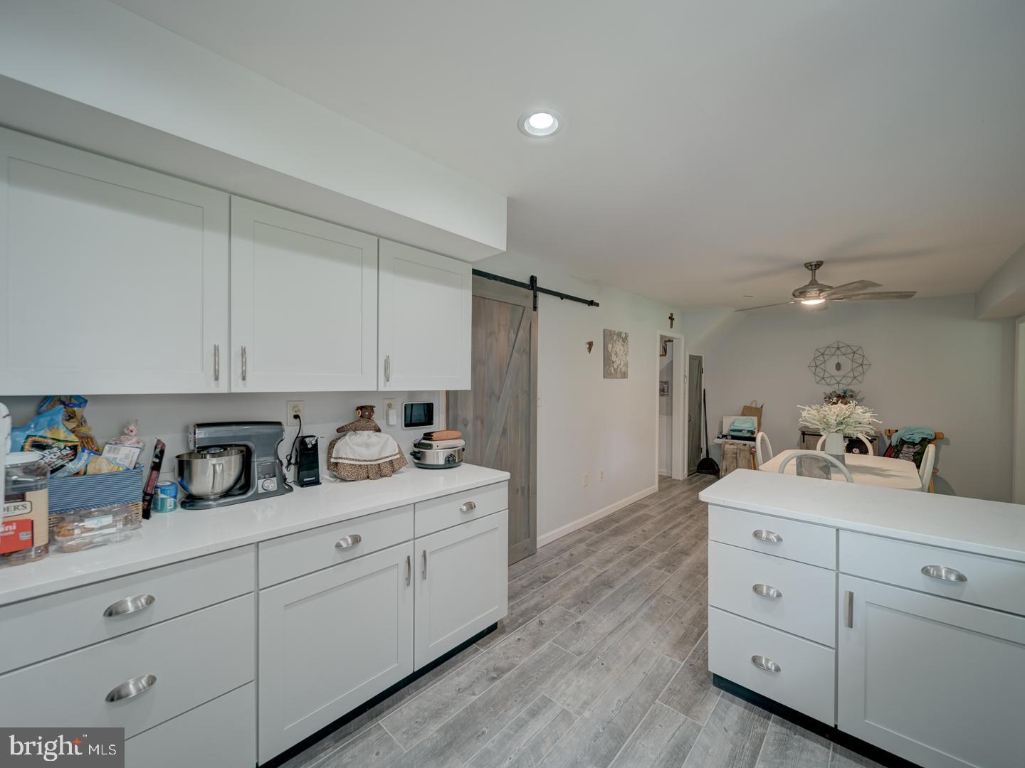 KENILWORTH - Residential