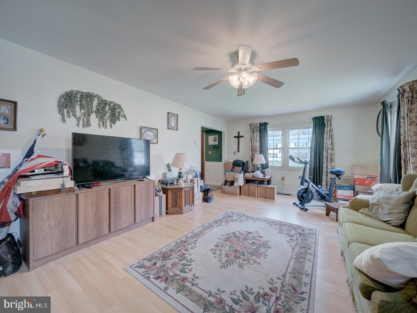 KENILWORTH - Residential