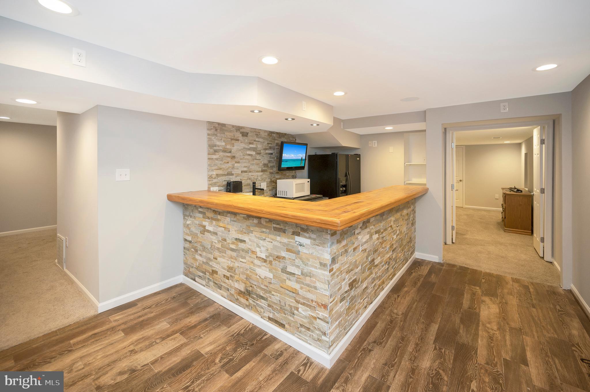 STAFFORD LAKES - Residential