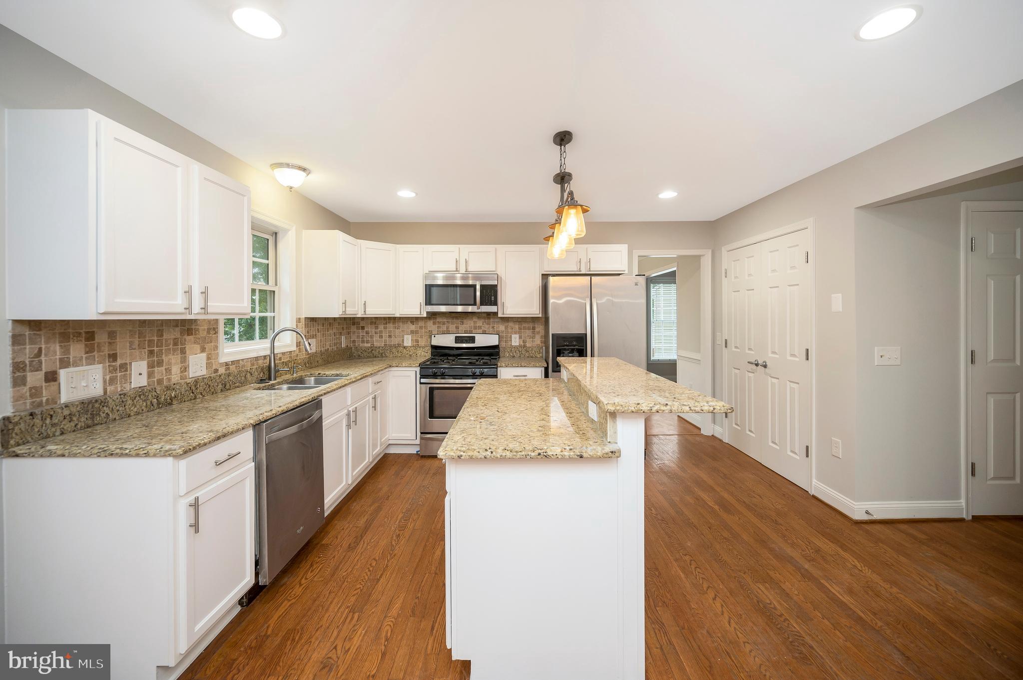 STAFFORD LAKES - Residential