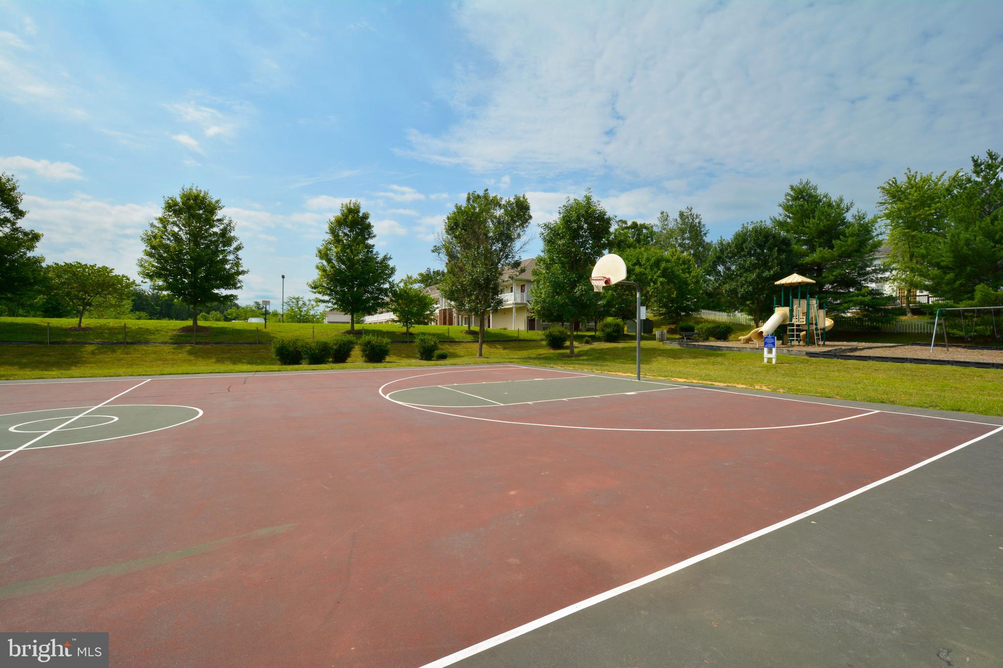 STAFFORD LAKES - Residential